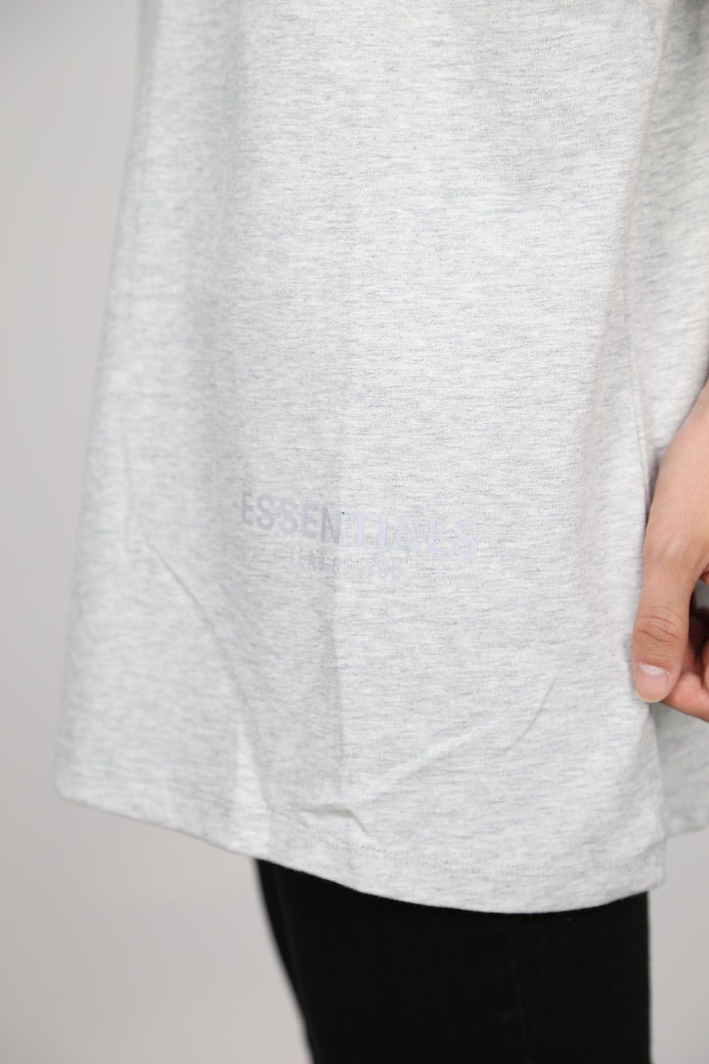 【LA限定】REFLECTOR LOGO S/S TEE / グレー
