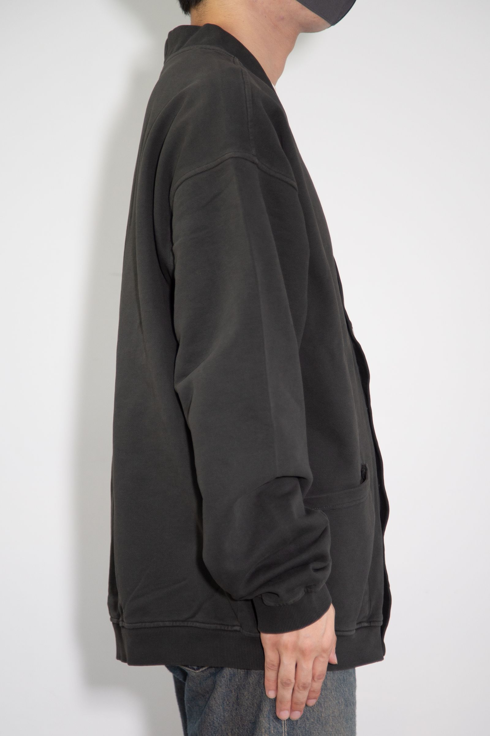GARMENT DYED SWEAT CARDIGAN / チャコール
