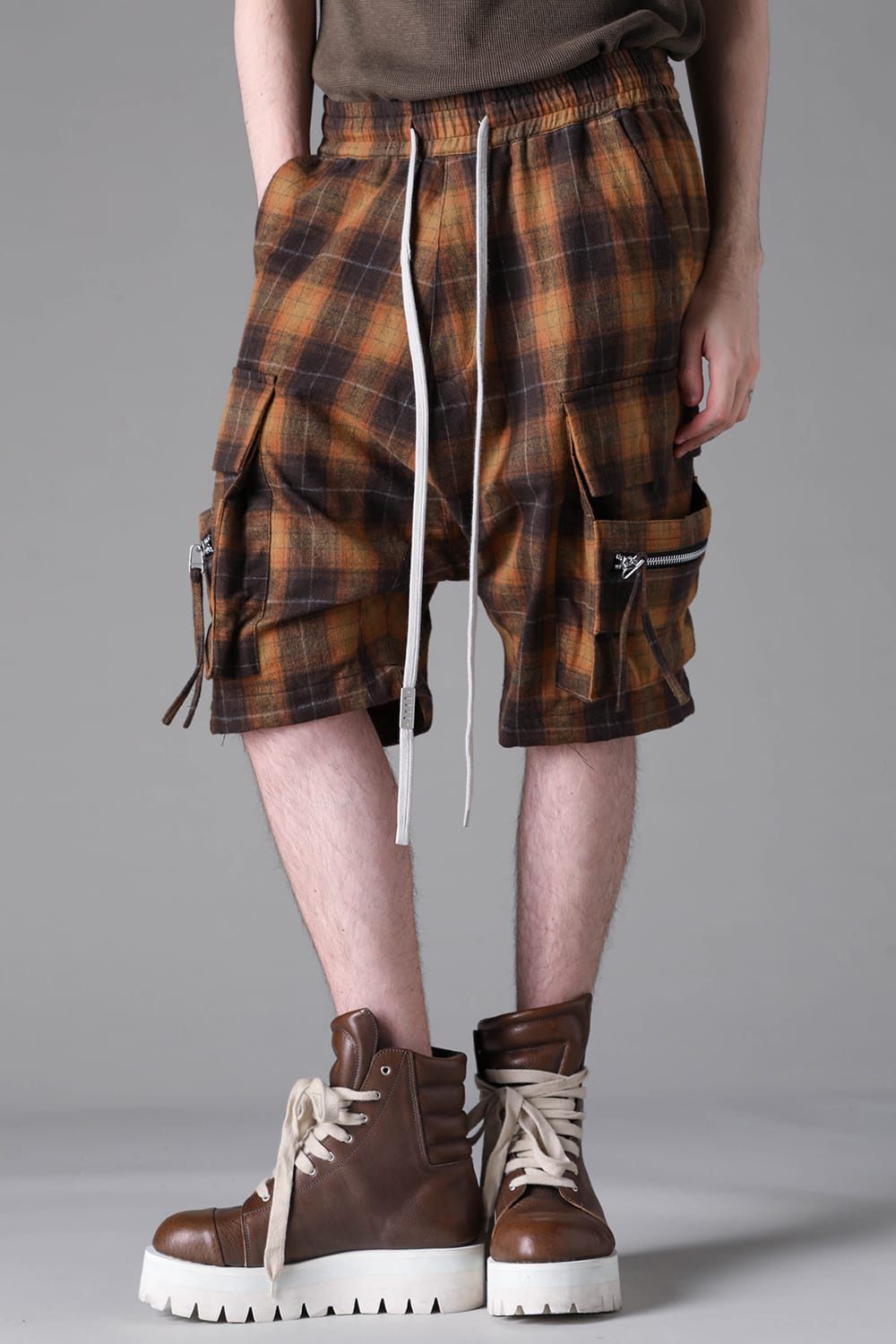 Plaid Sarouel Shorts