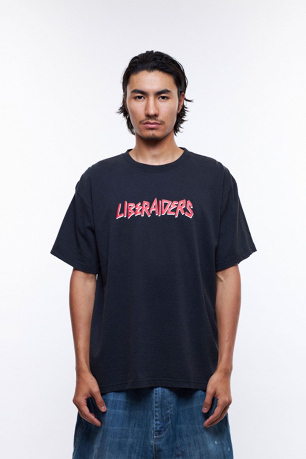 METAL LOGO TEE / ブラック×レッド