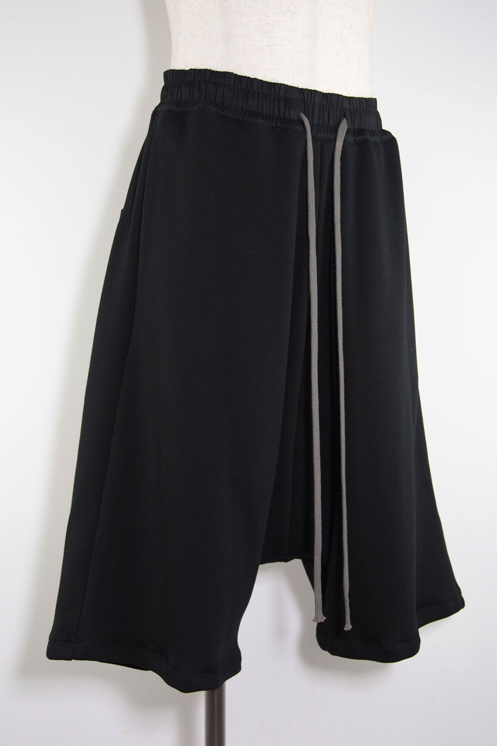 ボンバーヒートサルエルショーツ / Bomber Heat Sarouel Shorts / ブラック