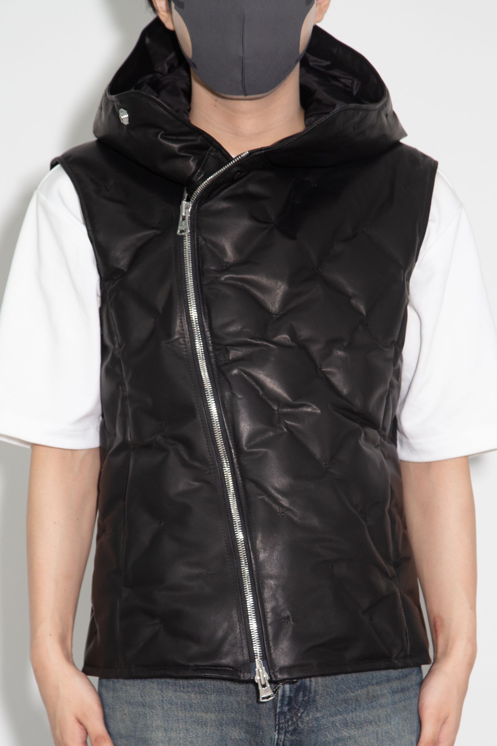 MONOCHROME LUXURY STEER 0.6mm “POLISH WHITE GOOSE DOWN” VEST / ブラック