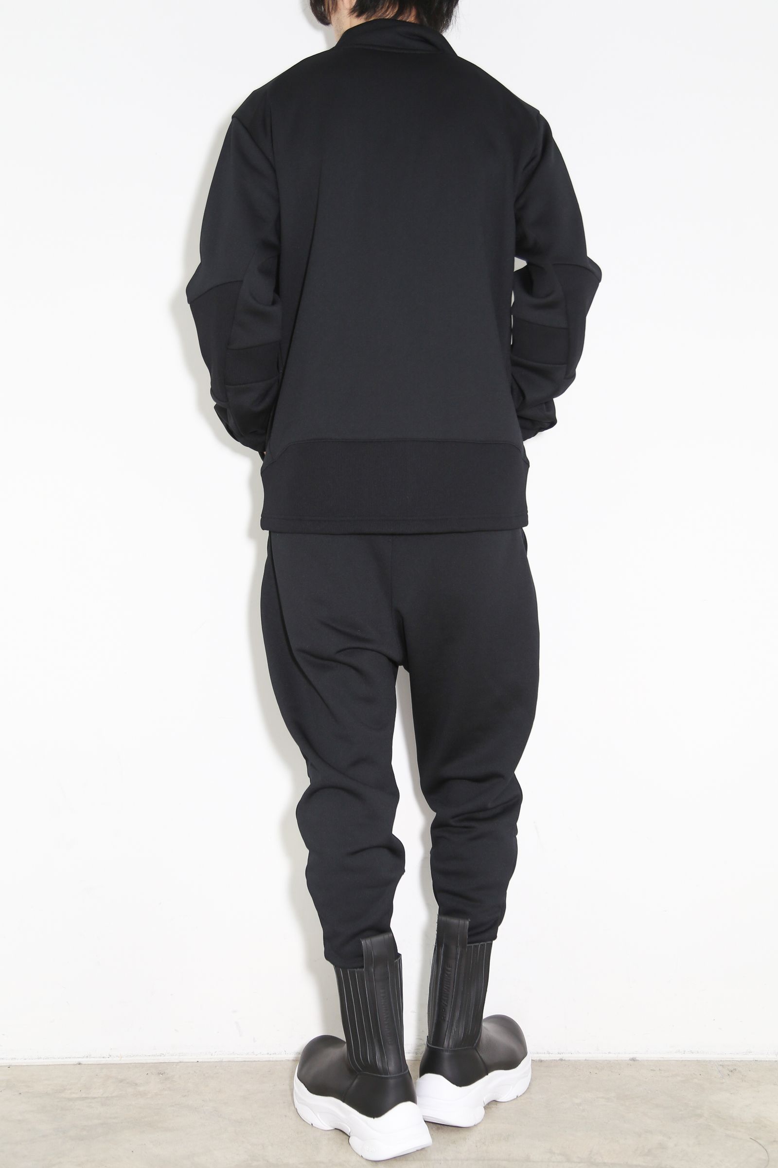 RIPVANWINKLE - TRACK JERSEY PANTS / ブラック | Tempt