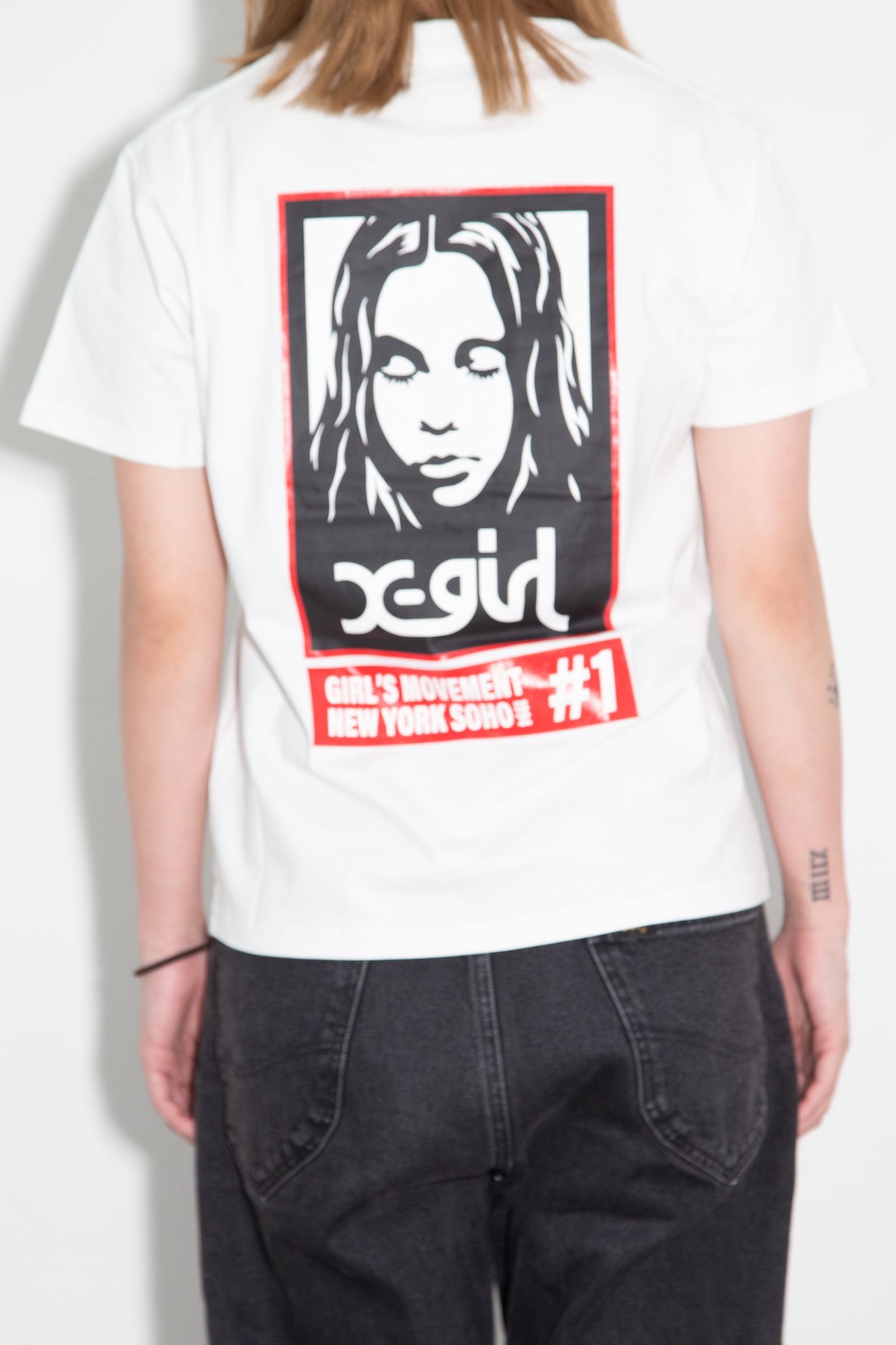 COLORED BOX FACE S/S TEE / ホワイト