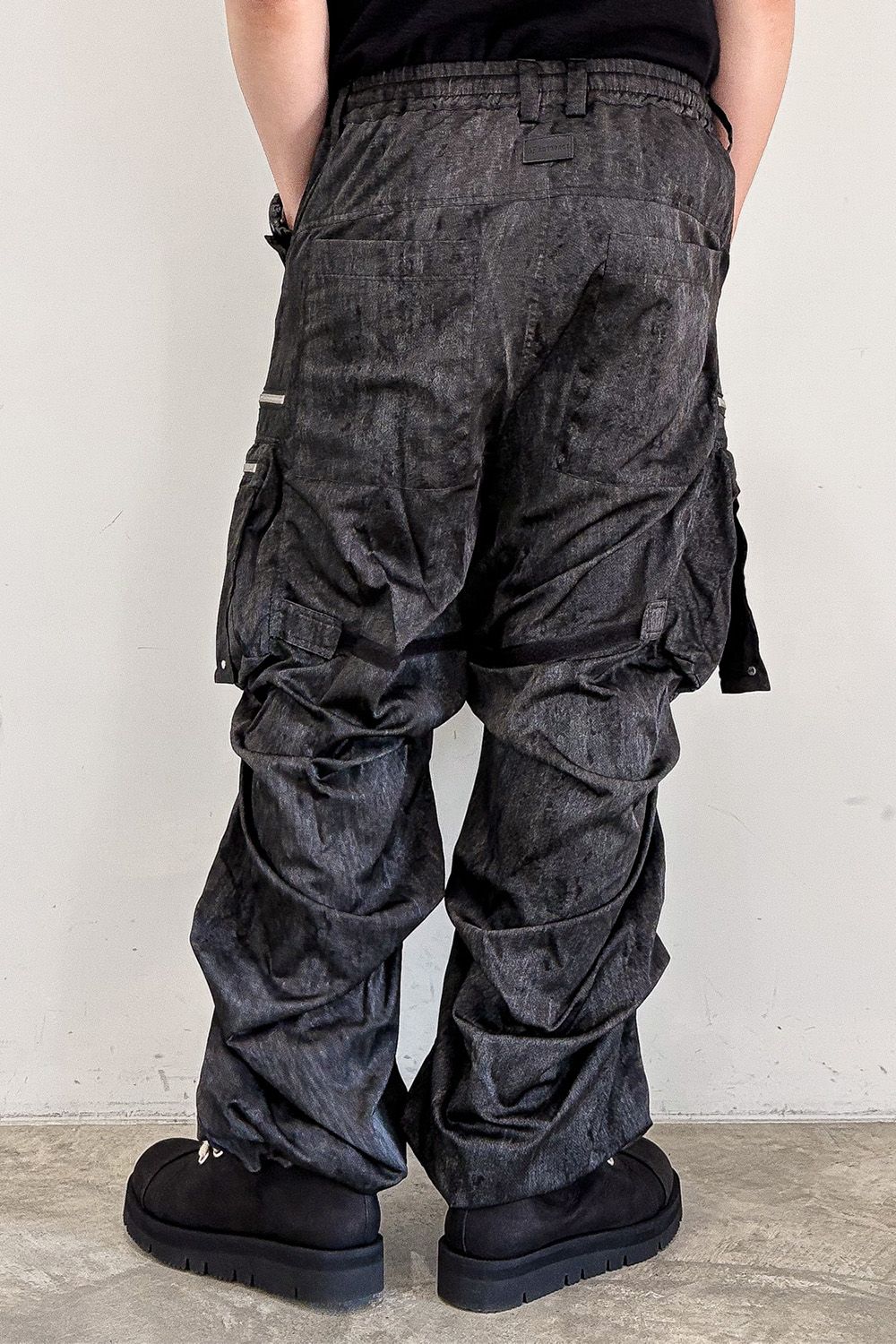 ABSTRACT CARGO TUCK WIDE / ブラック