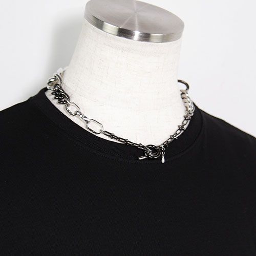 スウィング ネックレス / SWING NECKLACE