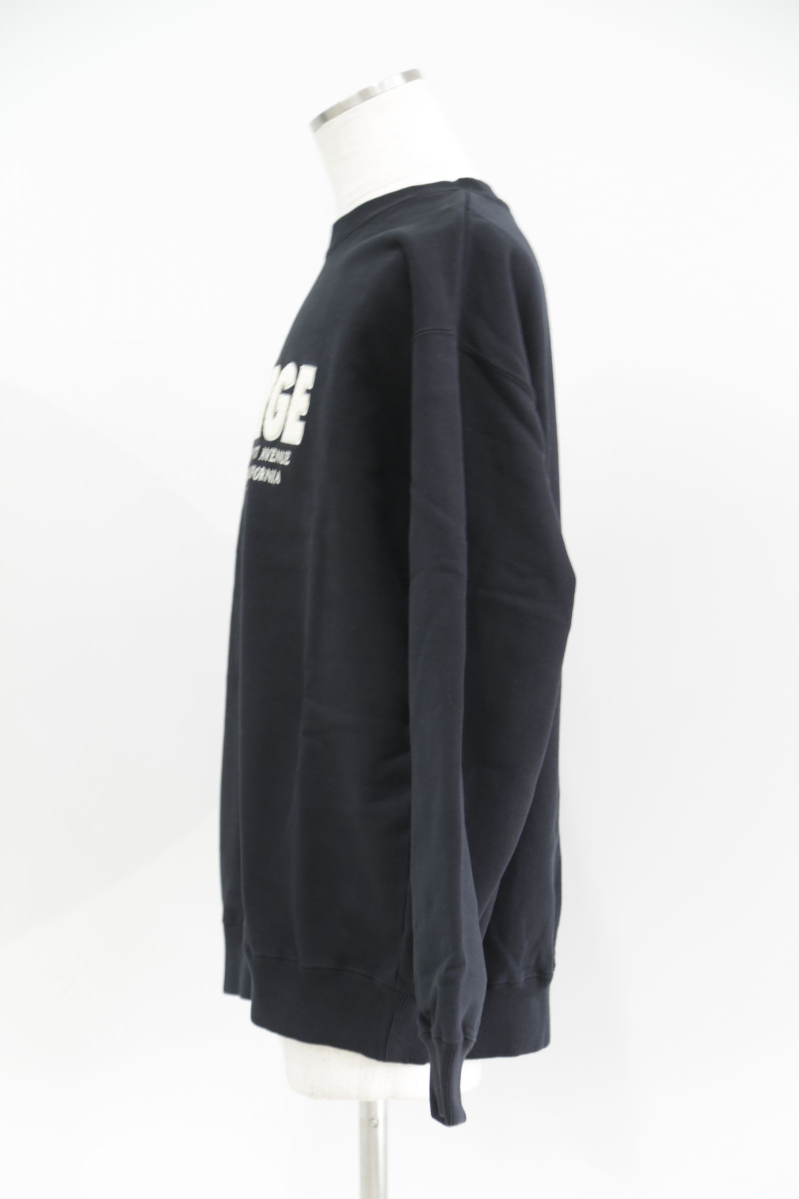 [ラスト1点 サイズM] CHENILLE LOGO CREWNECK SWEATSHIRT / ブラック
