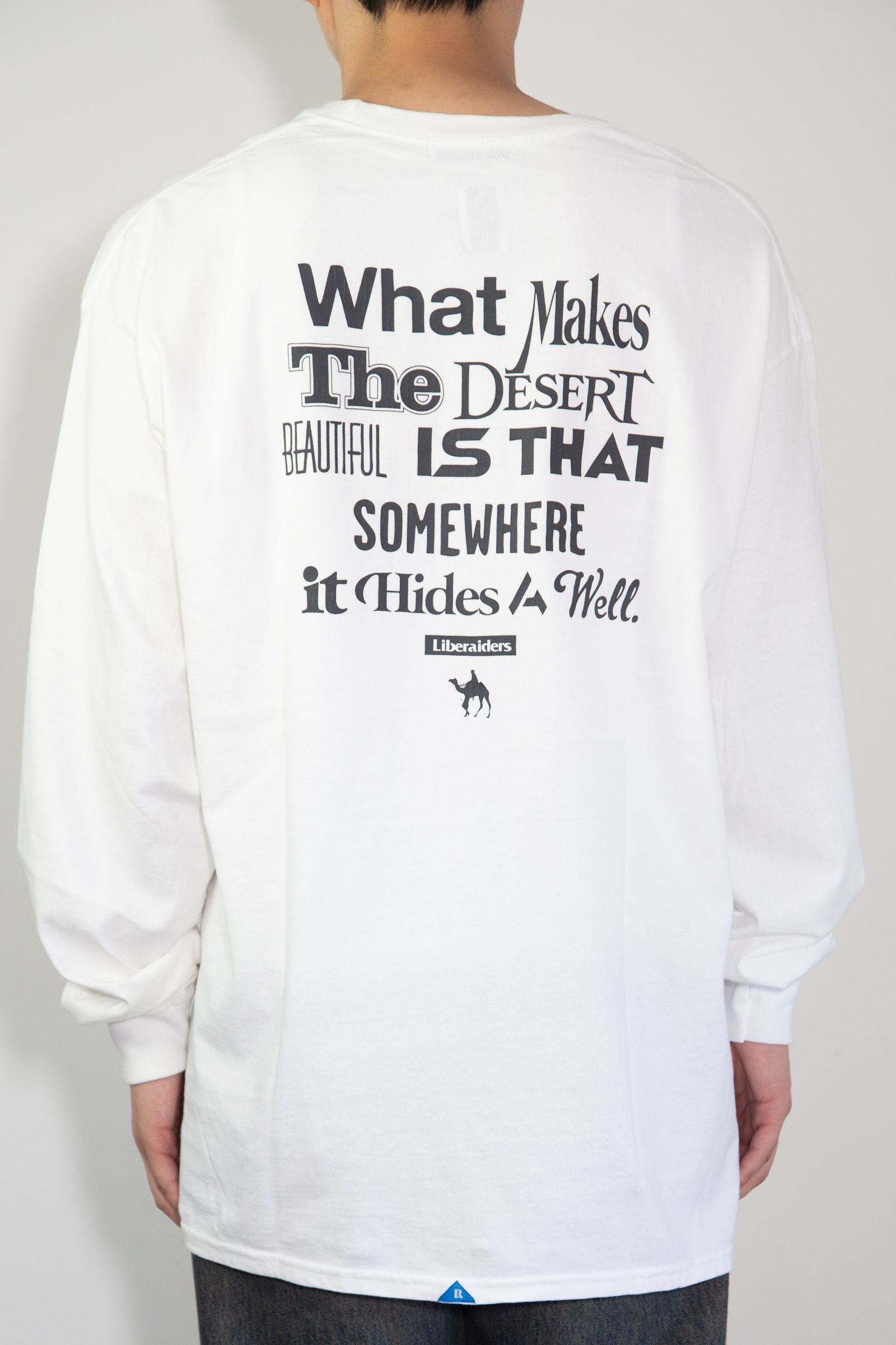 MULTI FONT L/S TEE / ホワイト