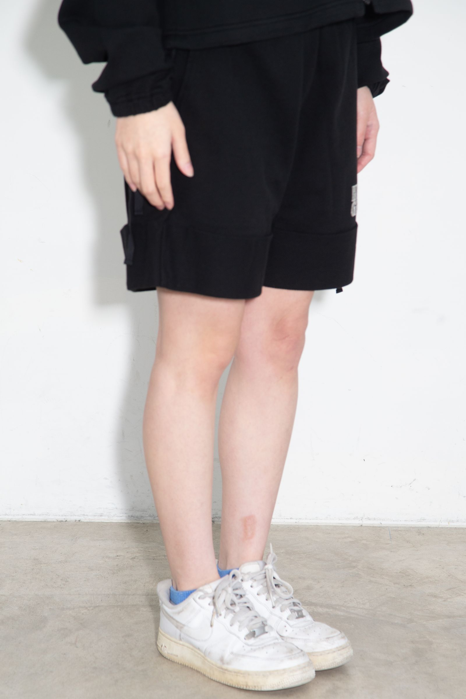 【セットアップ】TAKES ME HIGHER刺繍 パーカー、HYSTERIC刺繍 ショートパンツ / ブラック