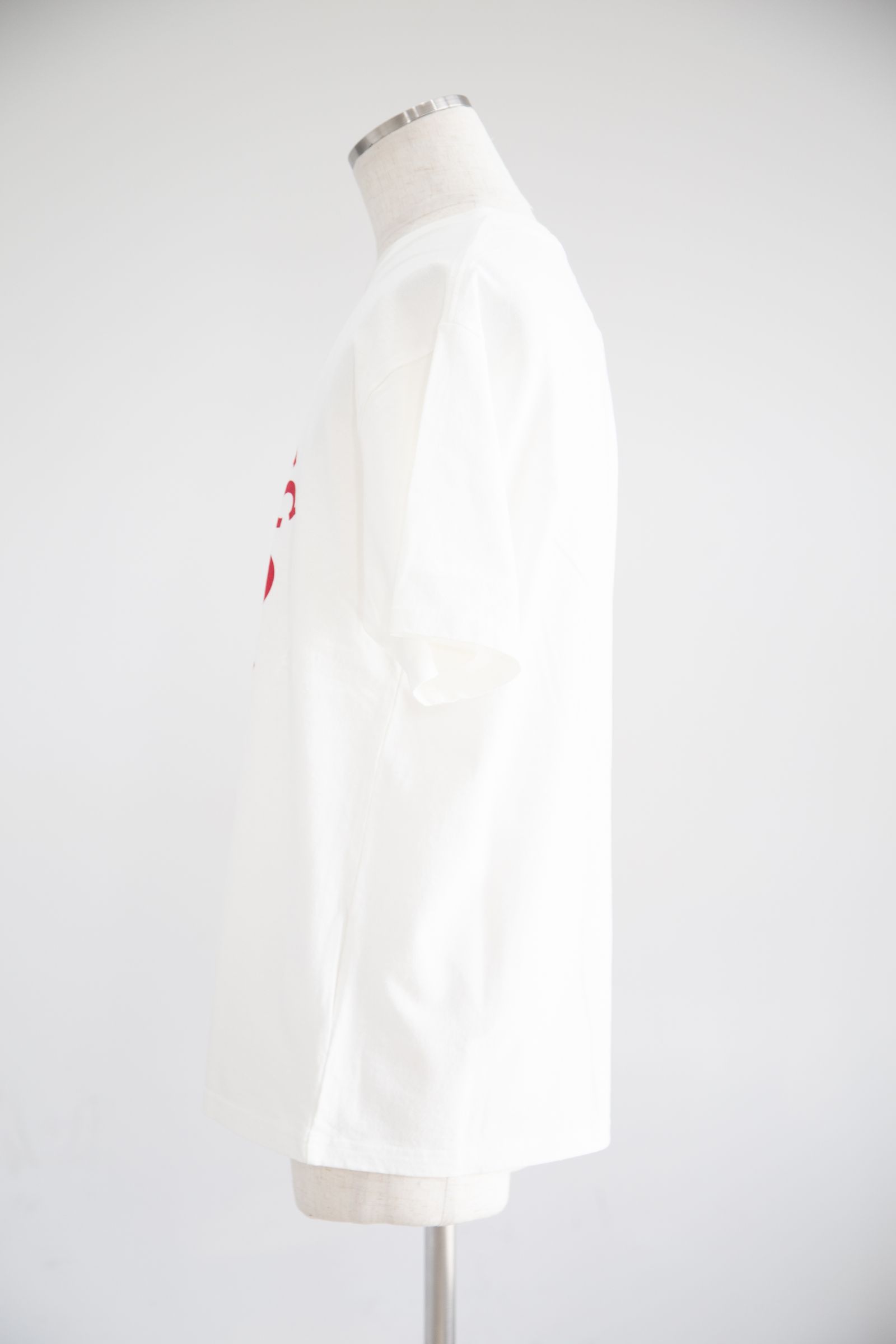 STM BIG RED Tシャツ / ホワイト