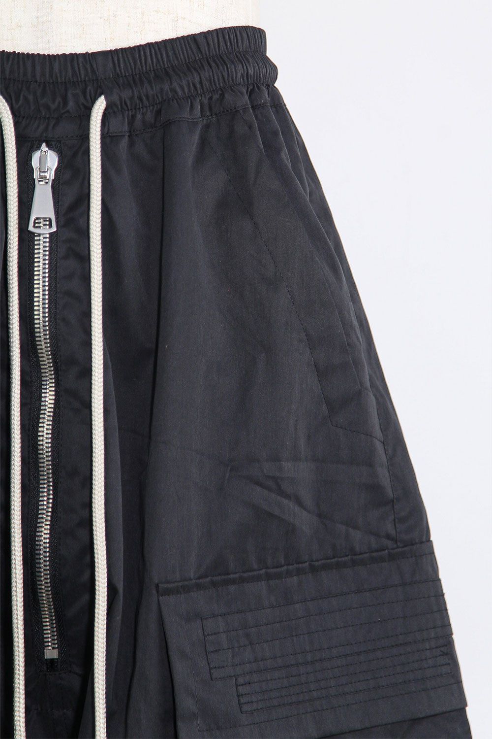 ナイロンカーゴショーツ / Nylon Cargo Pants / ブラック / ag-11023-2