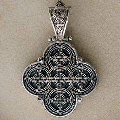 Cross Pendant / GP028