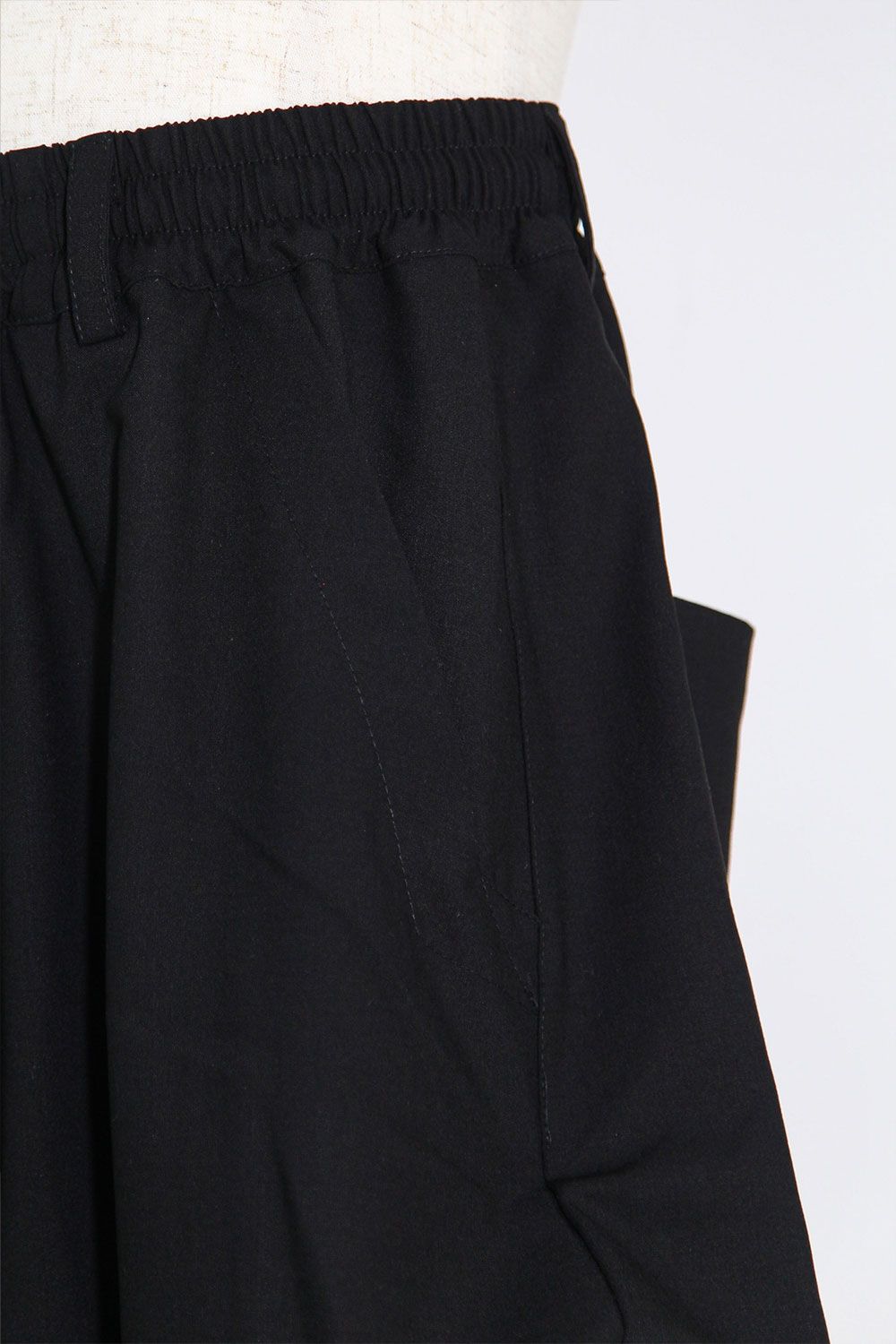 [ラスト1点 サイズ1] サマーウールタックショーツ / Summer Wool Tuck Shorts / ブラック / ag-11020-2