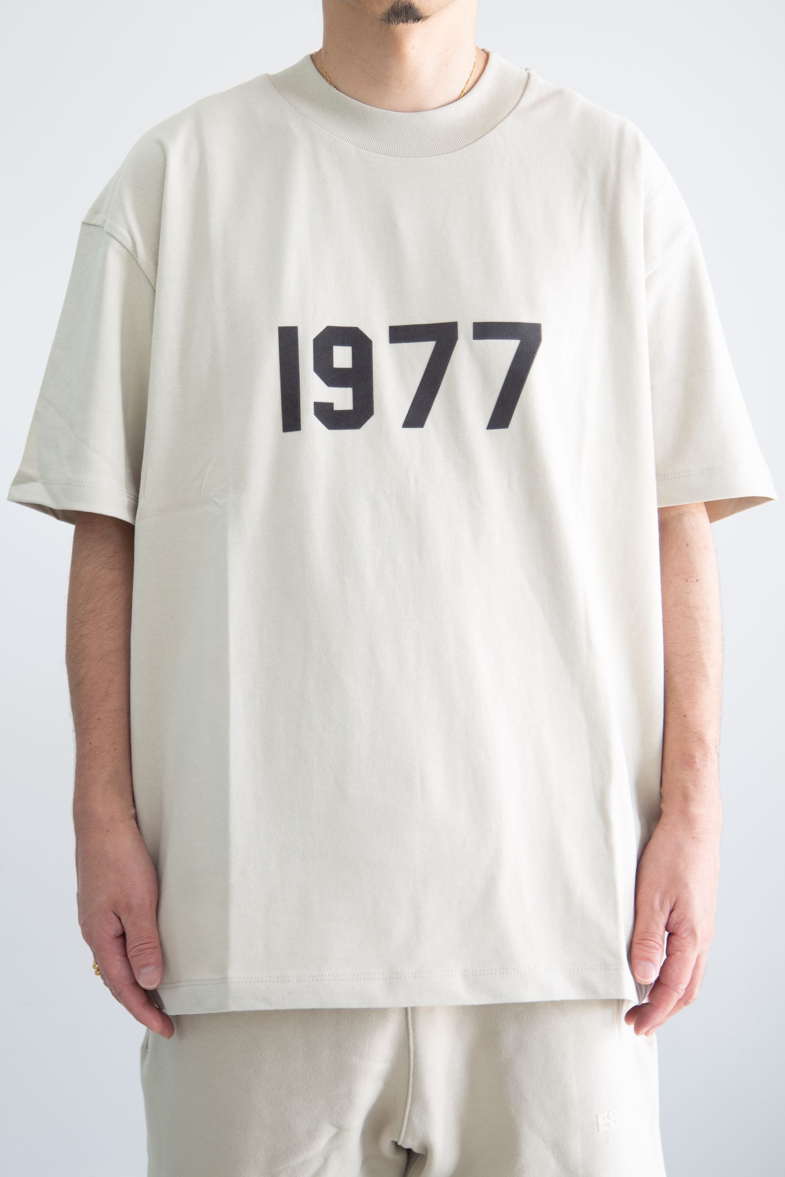 FOG ESSENTIALS - 22SS 1977 S/S TEE / ウィート | Tempt