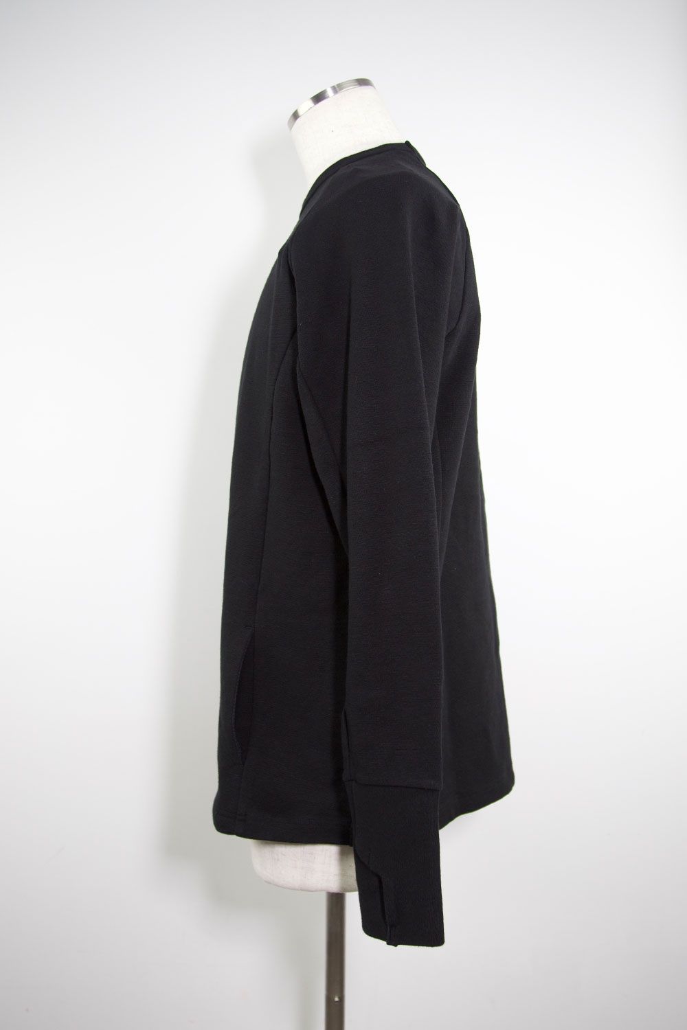 RIPVANWINKLE - RAGLAN L/S / ブラック | Tempt