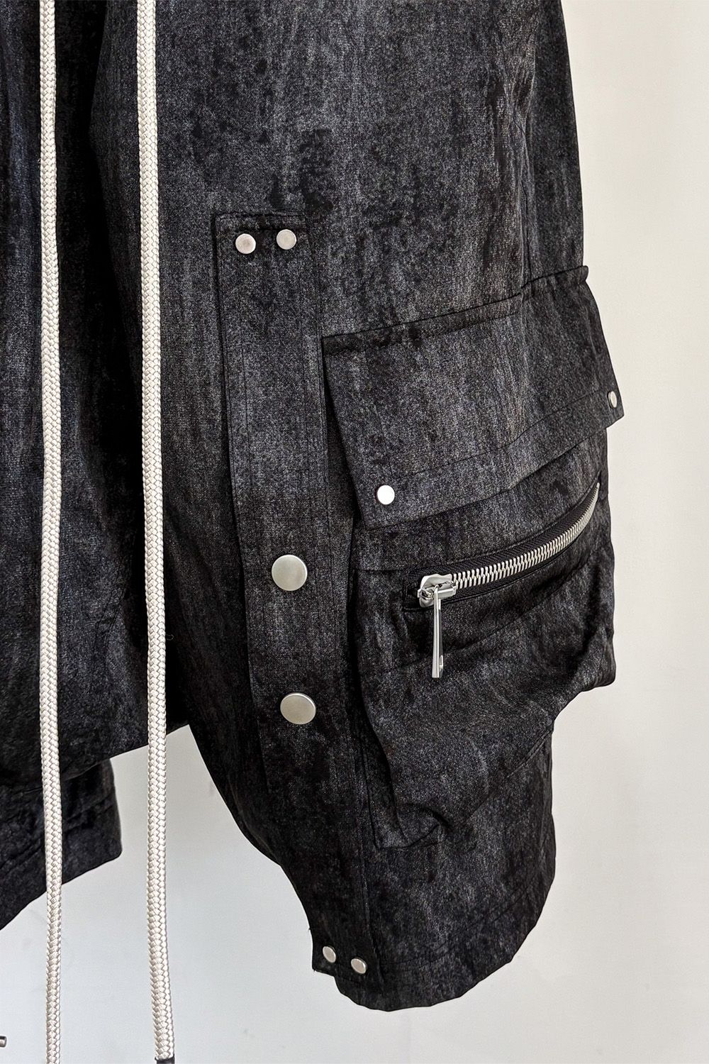 CARGO SHORTS / ブラック