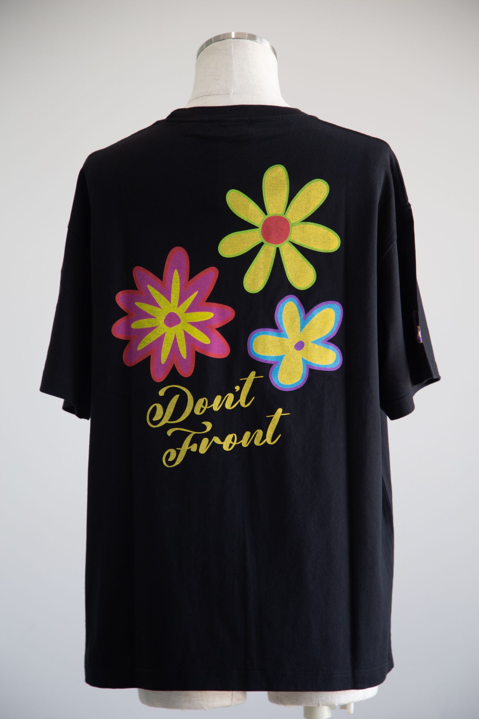 XLARGE - FLOWER S/S TEE / ブラック | Tempt