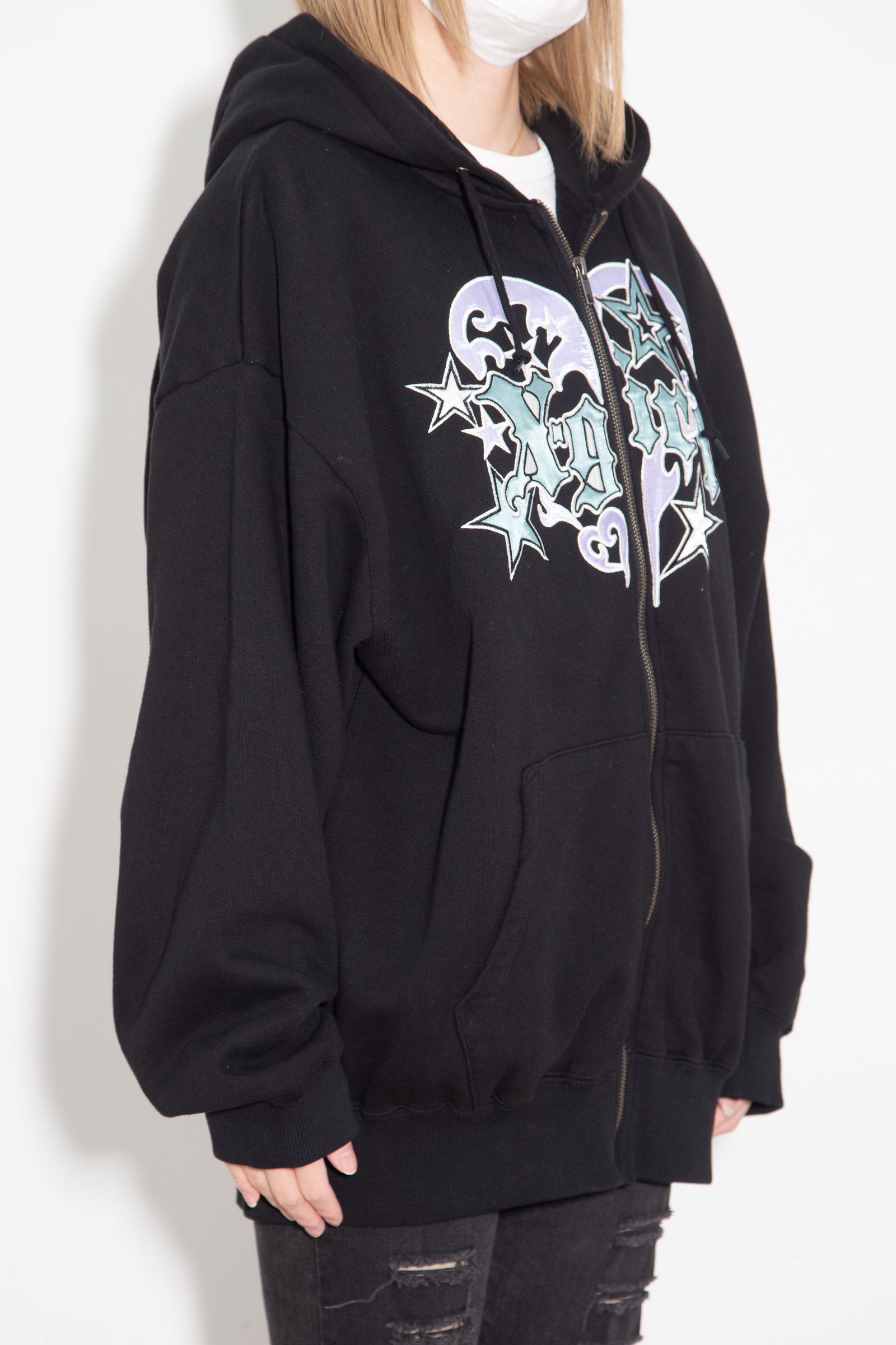 TRIBAL HEART ZIP UP SWEAT HOODIE / ブラック