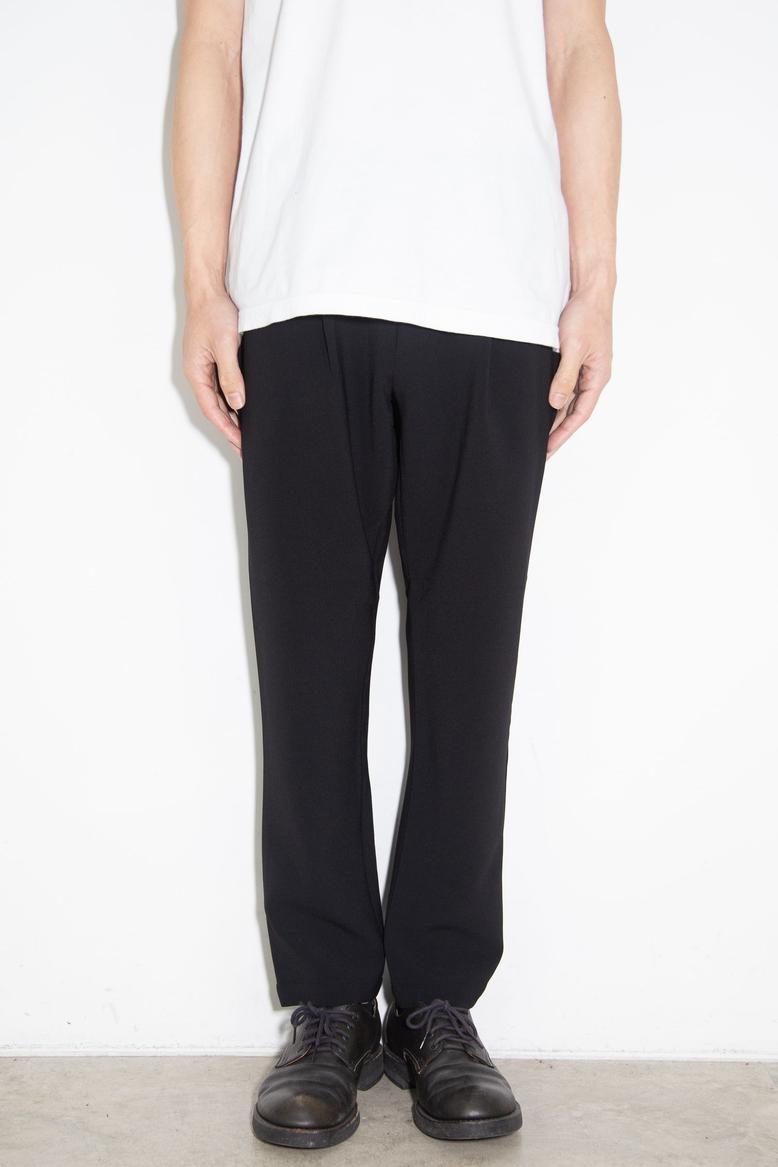 PE STRETCH DOUBLE CLOTH REGULAR FIT EASY TROUSERS / ブラック