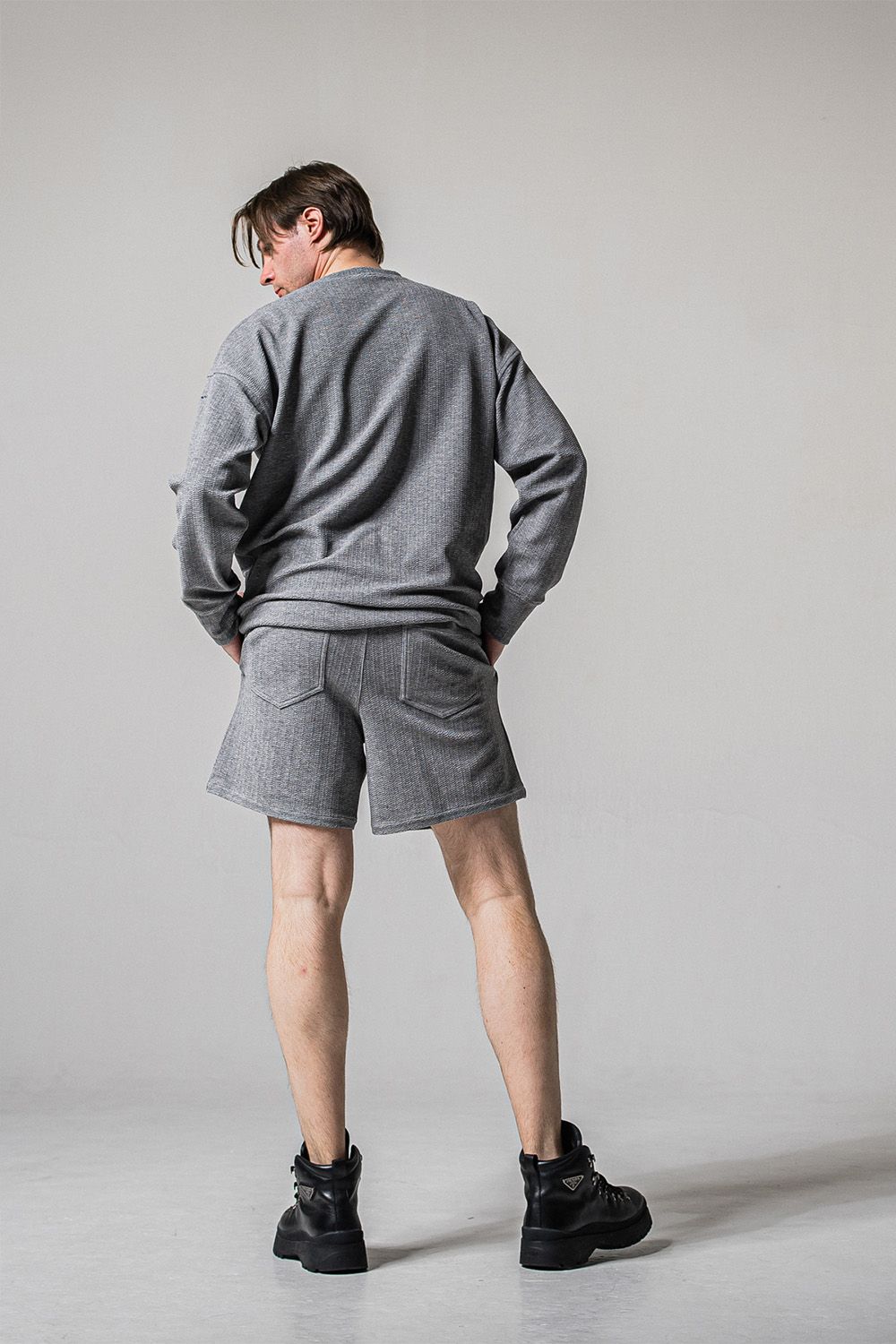 [ラスト1点 サイズ2] 【セットアップ】blister trainer・blister knit HALF PT / グレー