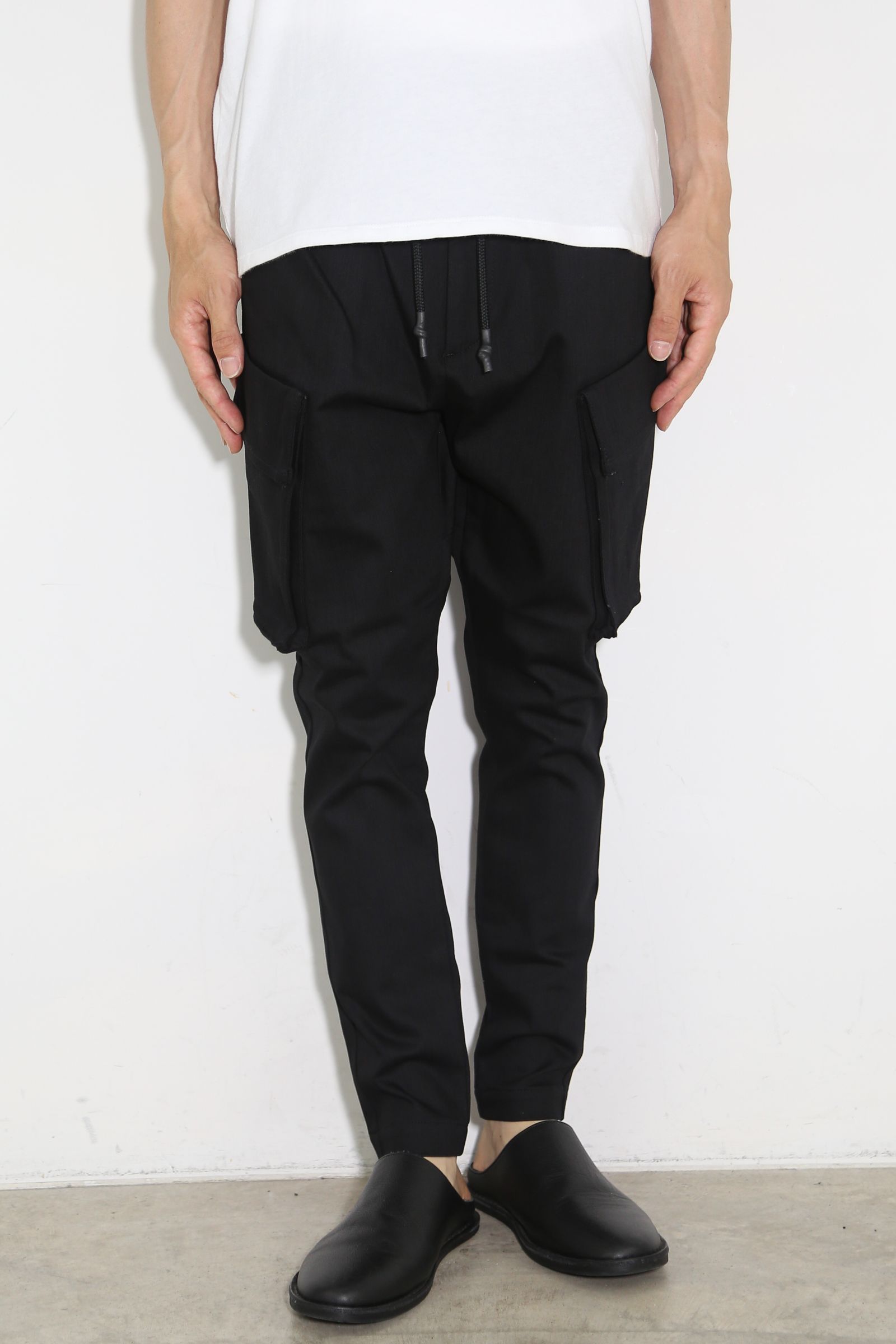 BUSH JEANS / ブラック
