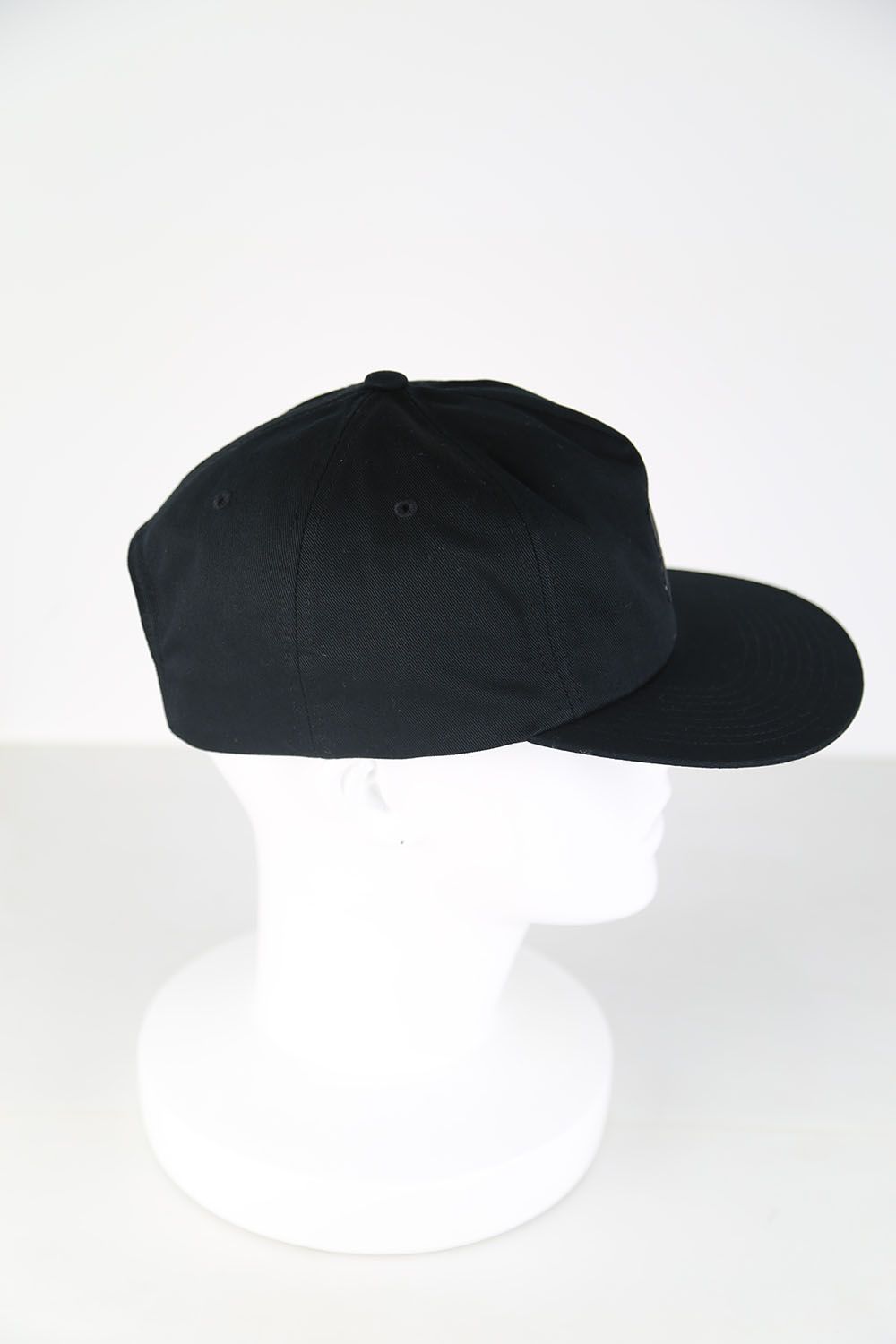 ESS UNSTRUCTURED BOX SNAPBACK / ブラック
