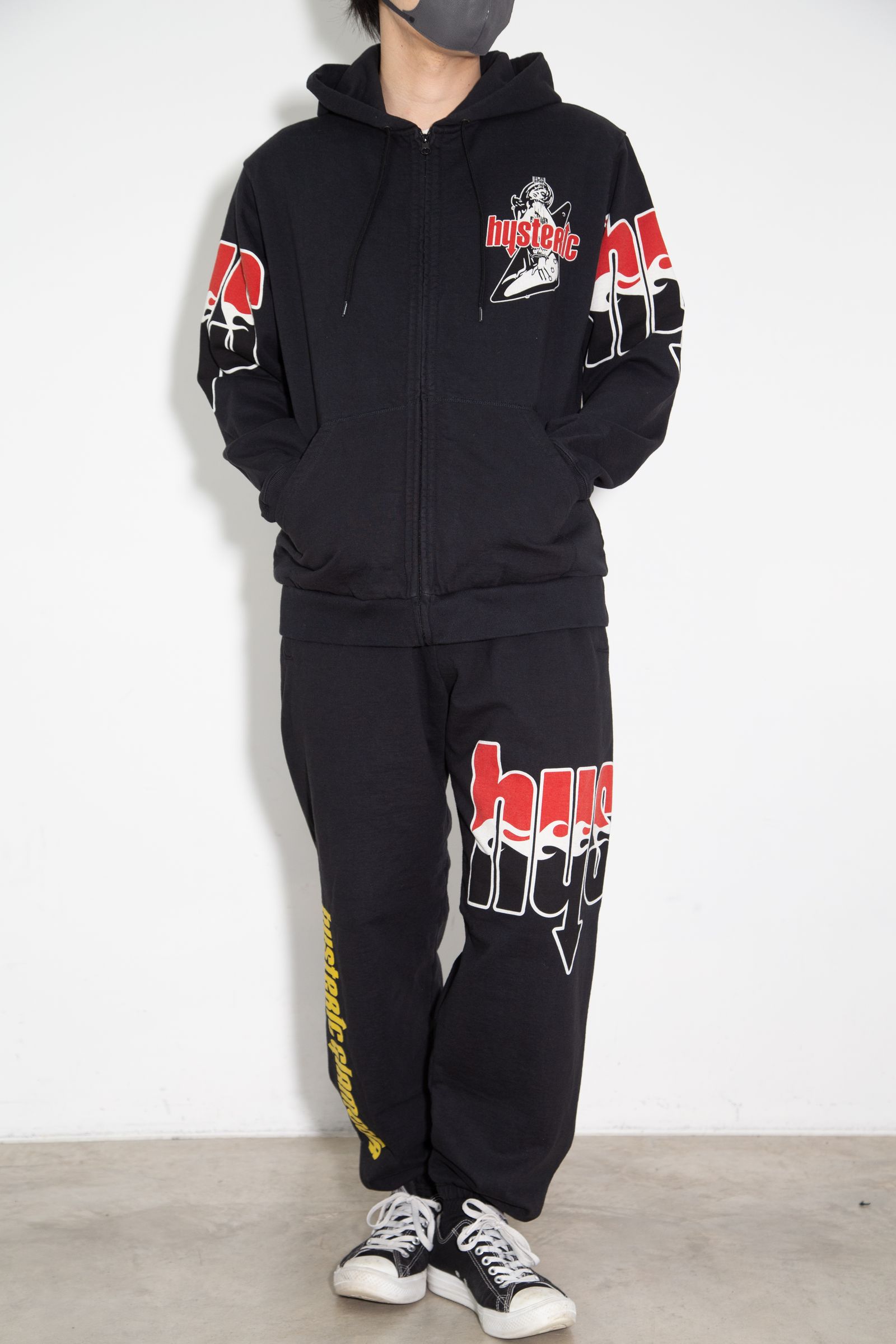 HYS FLARE LOGO スウェットパンツ / ブラック