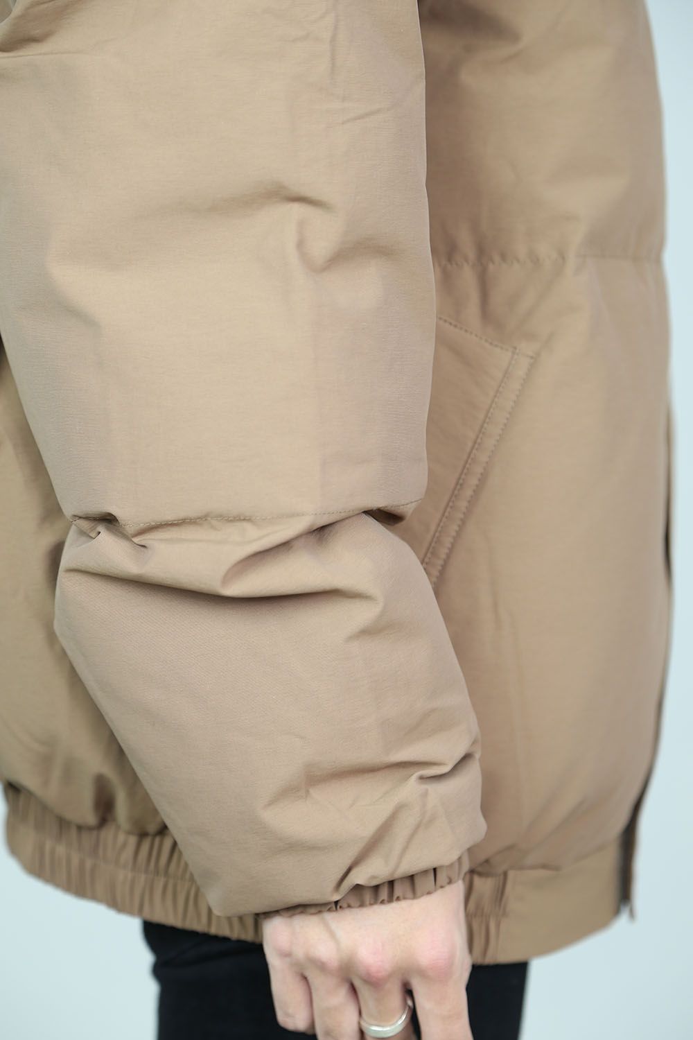 PUFFER JACKET / ブラウン