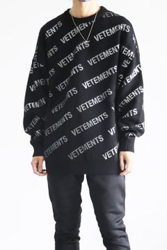 GLITTER MONOGRAM KNITTED JUMPER / ブラック×シルバー
