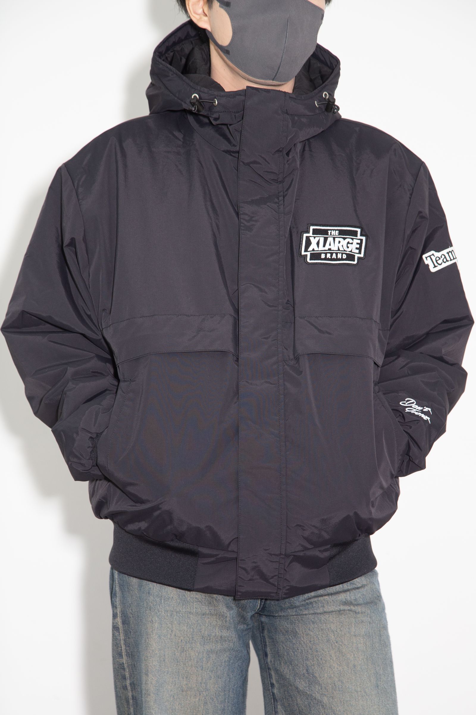 NYLON PUFFER JACKET / ブラック