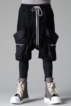 BELT CARGO SHORTS / ブラック