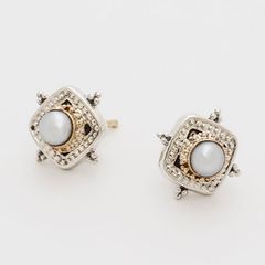 Cyclades Small Stud Square Earrings（Pearl） / GA004