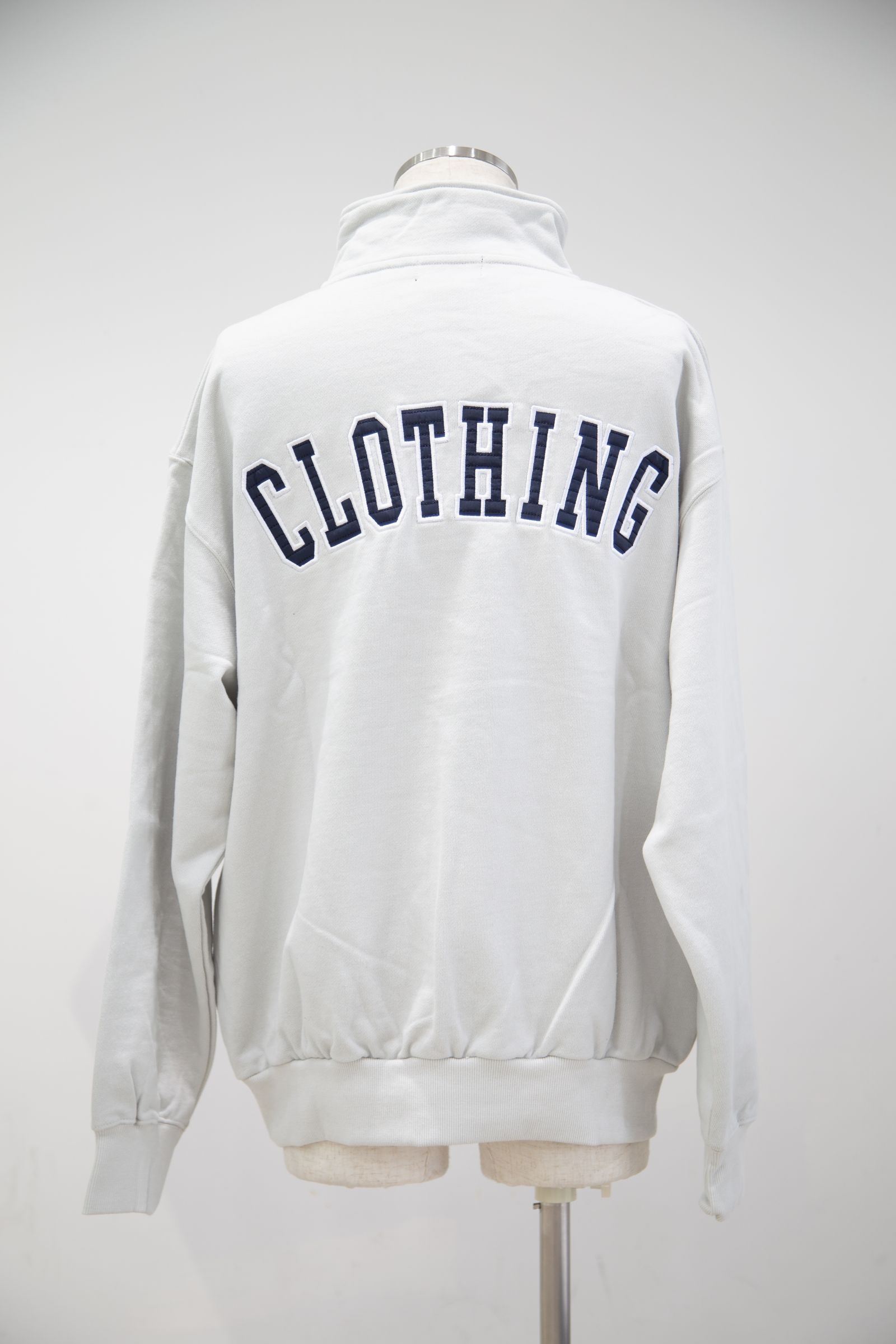 [ラスト1点 サイズL] ARCH LOGO HALF ZIP SWEATSHIRT / グレー