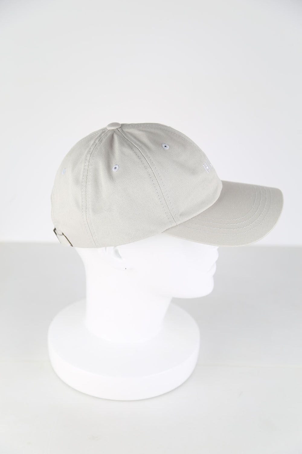 ESSENTIALS OG LOGO CV HAT / ストーン