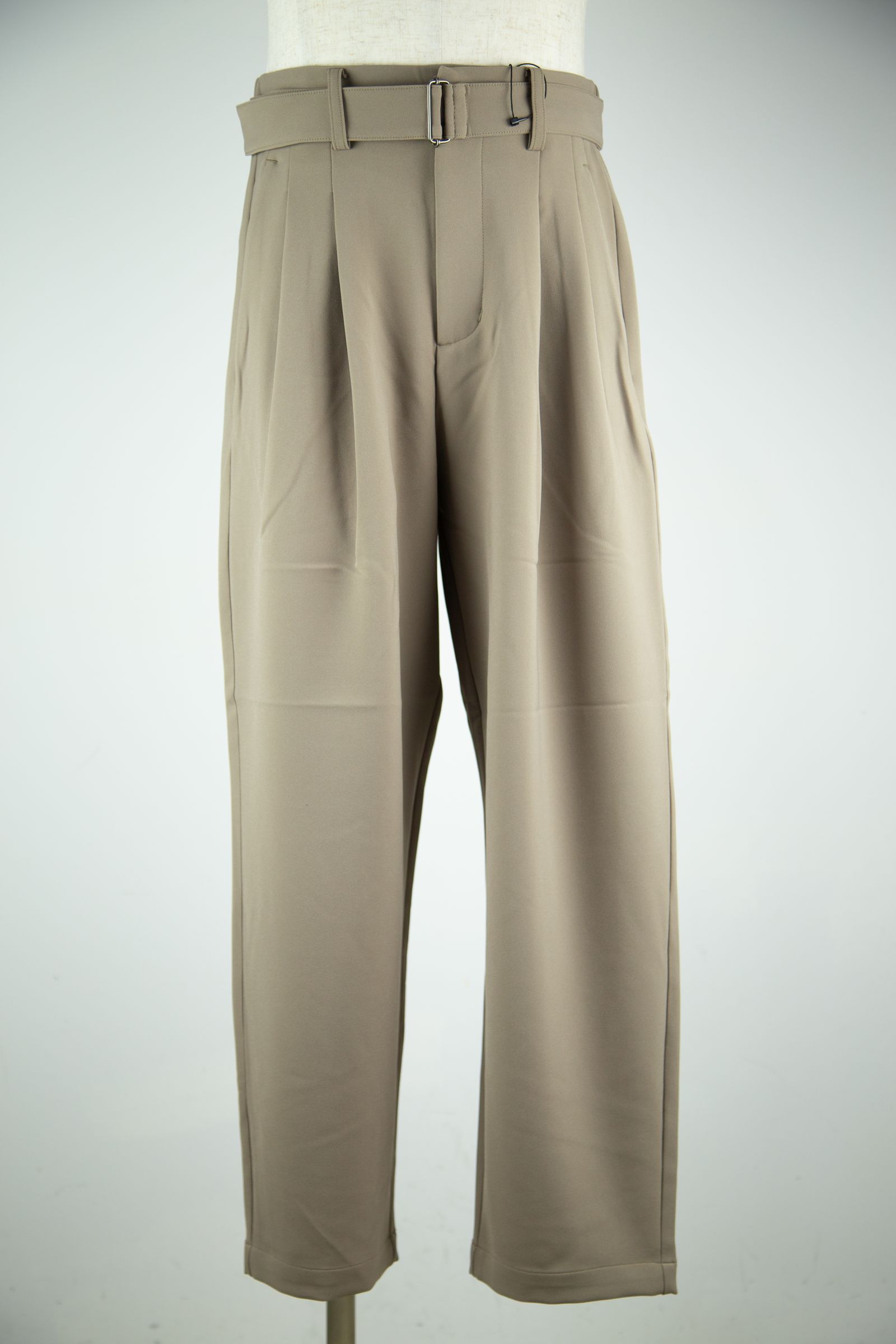 ATTACHMENT - PE STRETCH DOUBLE CLOTH TWO PLEATS TAPERED FIT