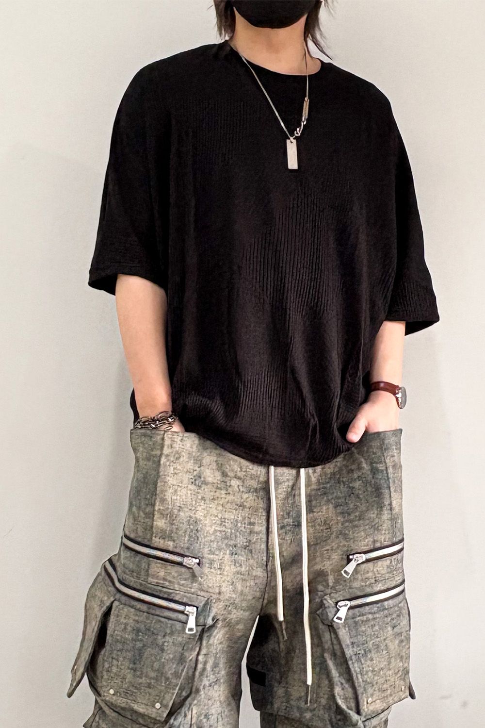 DEFORMED STRIPE PATTERN DOLMAN TEE / ブラック