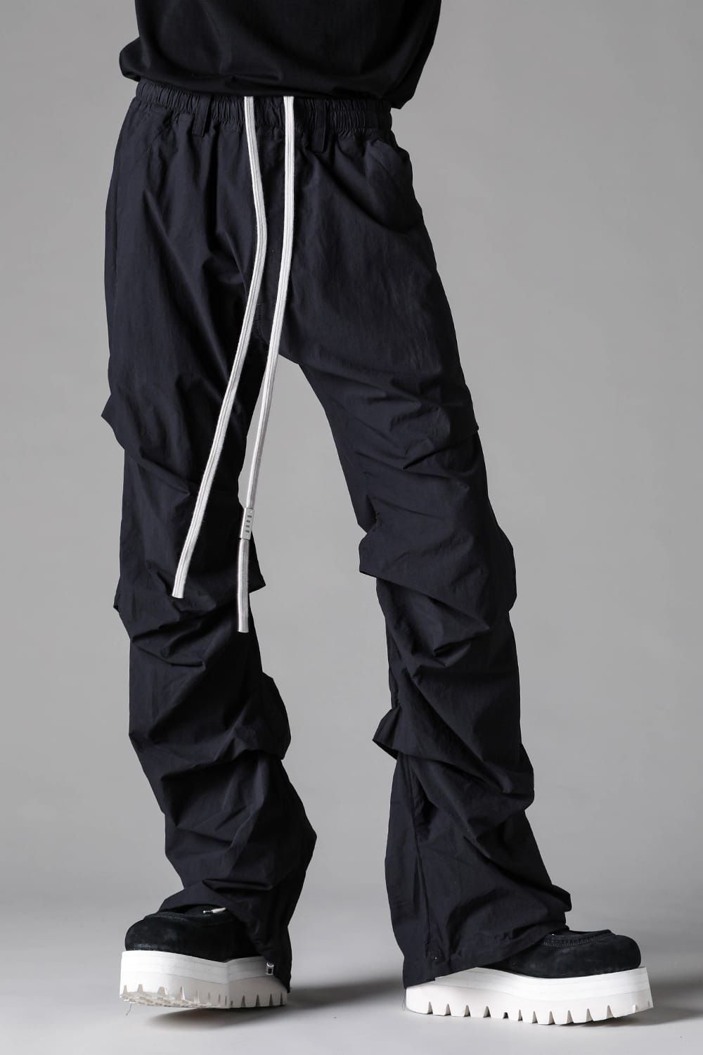 Tuck Wide Pants