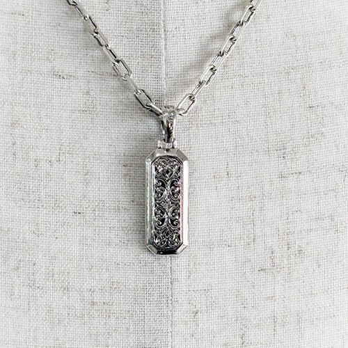 Pendant in Sterling silver / GP046