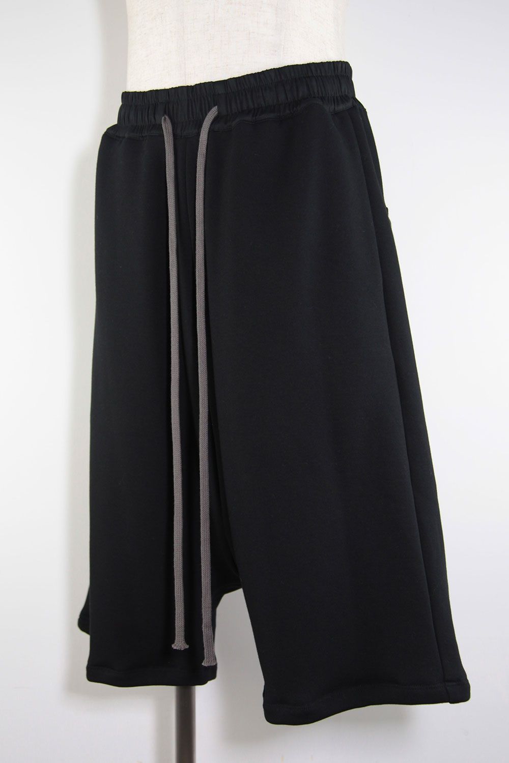 ボンバーヒートサルエルショーツ / Bomber Heat Sarouel Shorts / ブラック