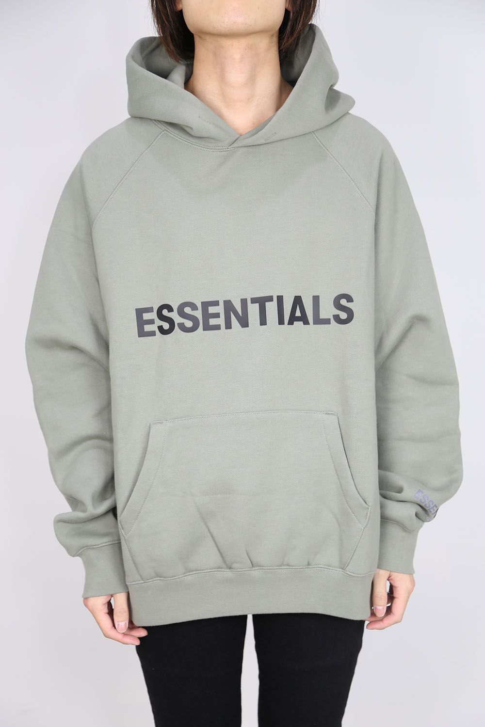 FOG ESSENTIALS - FRONT LOGO HOODIE / セージ | Tempt