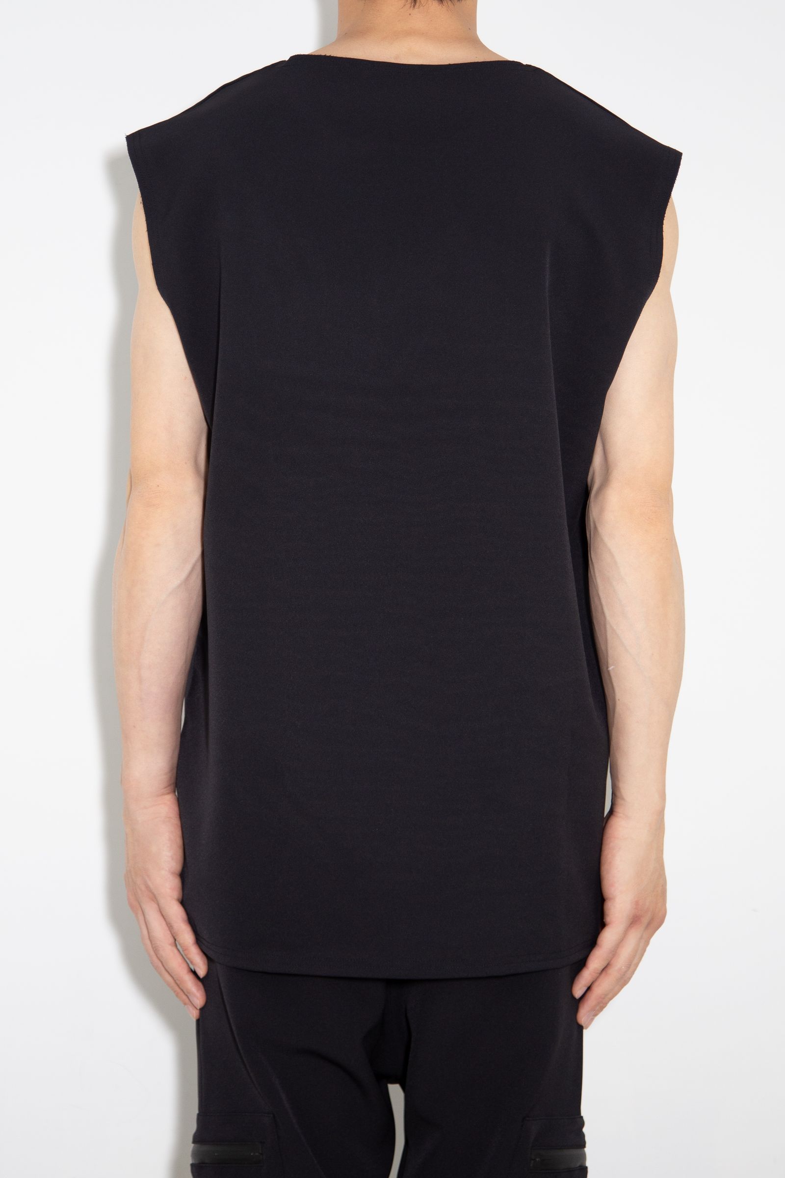 [ラスト1点] STRETCH POLYESTER PULLOVER / ブラック