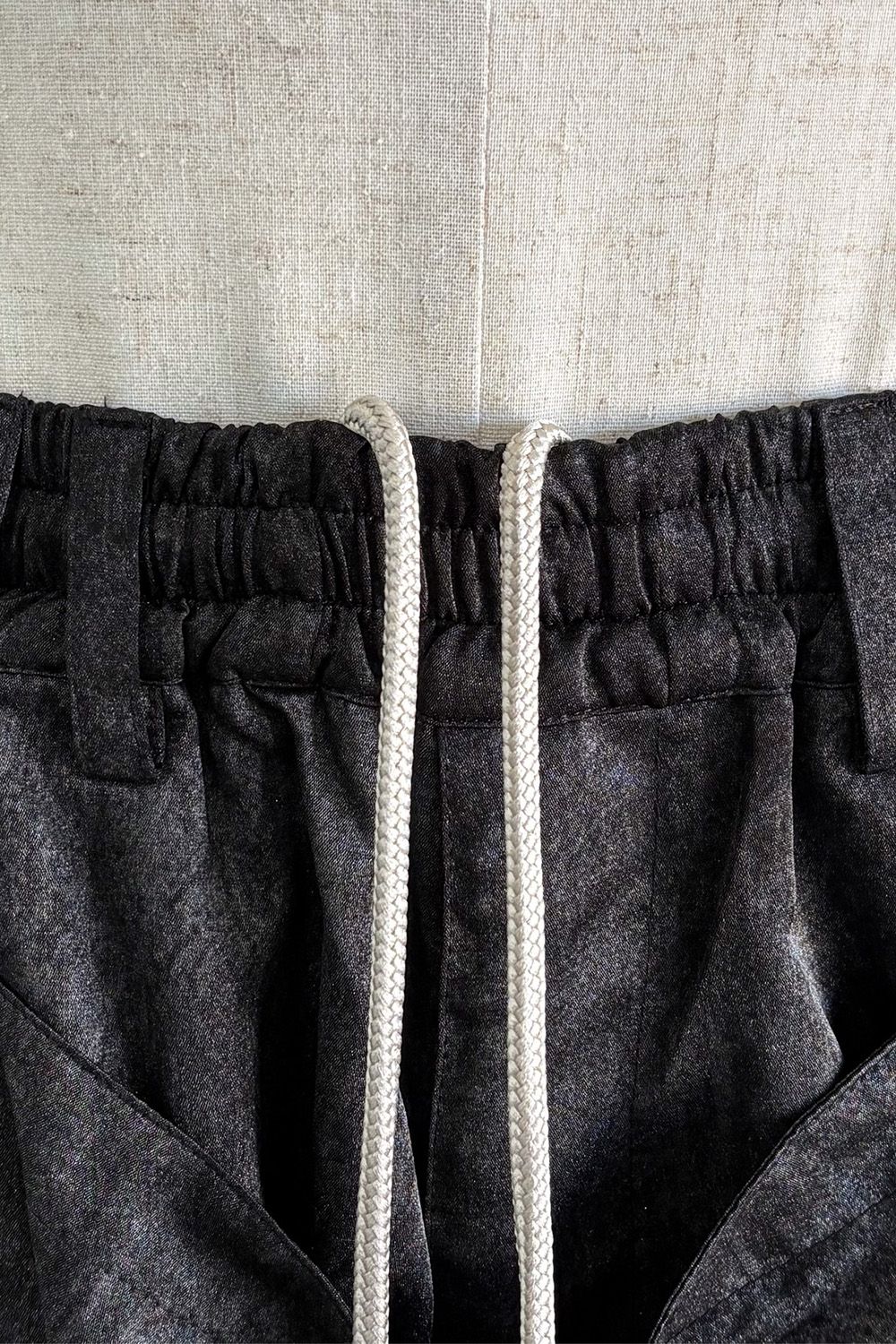 PARACHUTE CARGO WIDE / ブラック