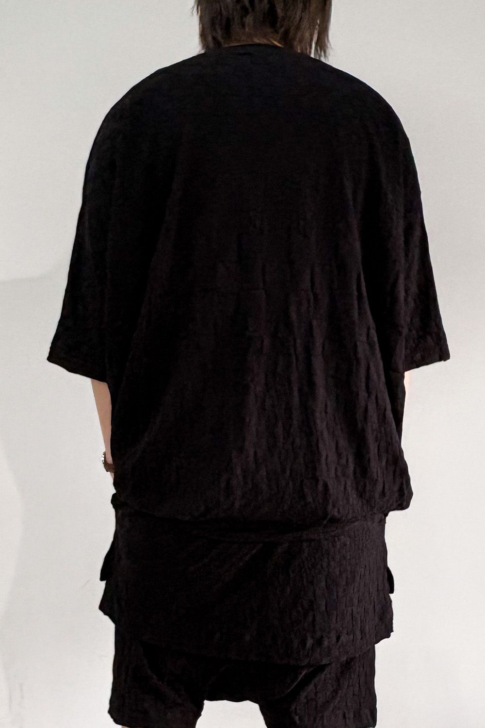 GRADIENT PLAID PATTERN DOLMAN TEE / ブラック