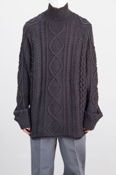 CABLE KNIT TURTLENECK / アイアン