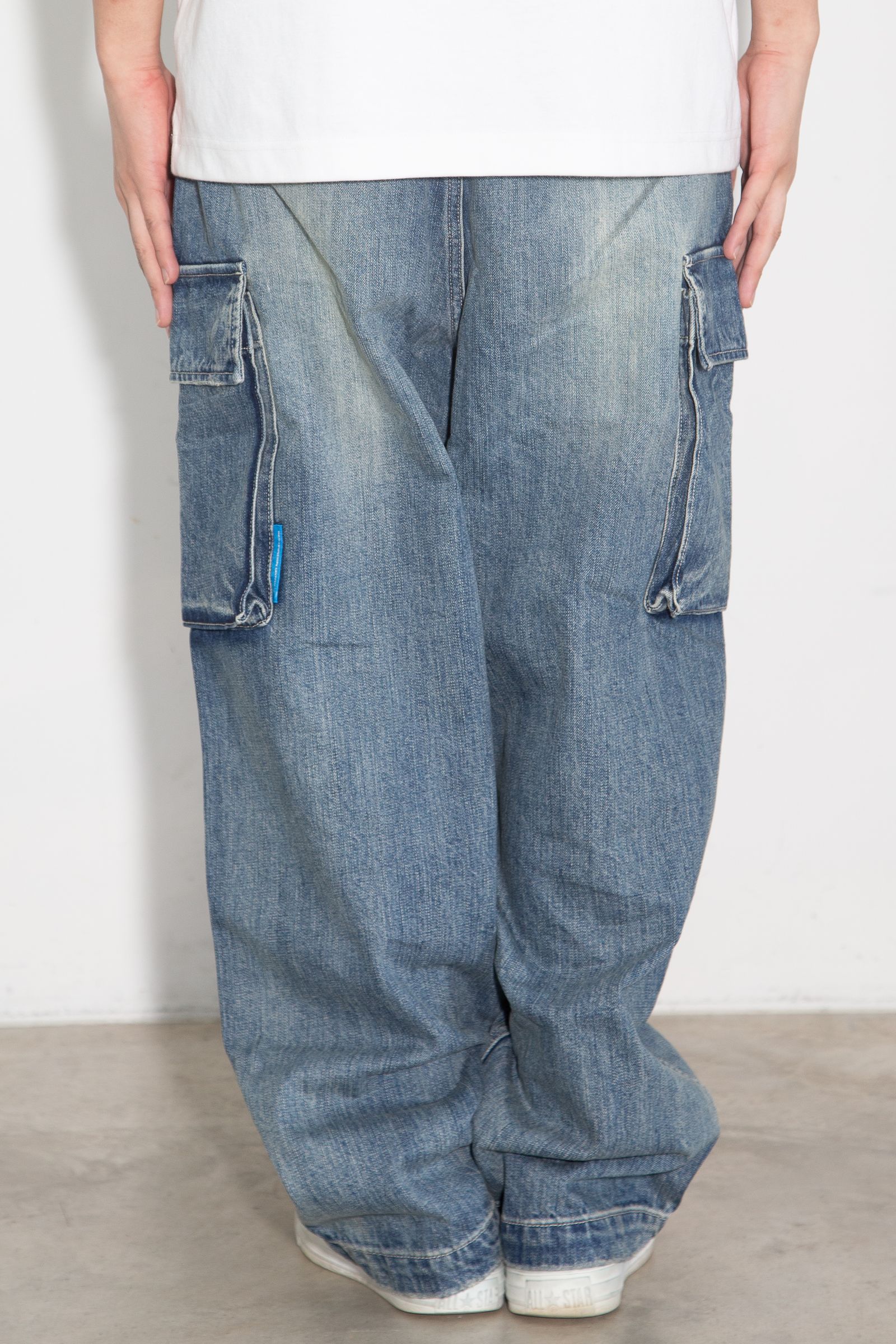 DENIM CARGO PANTS / ブルー