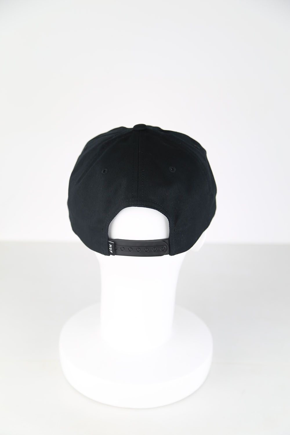 ESS UNSTRUCTURED BOX SNAPBACK / ブラック