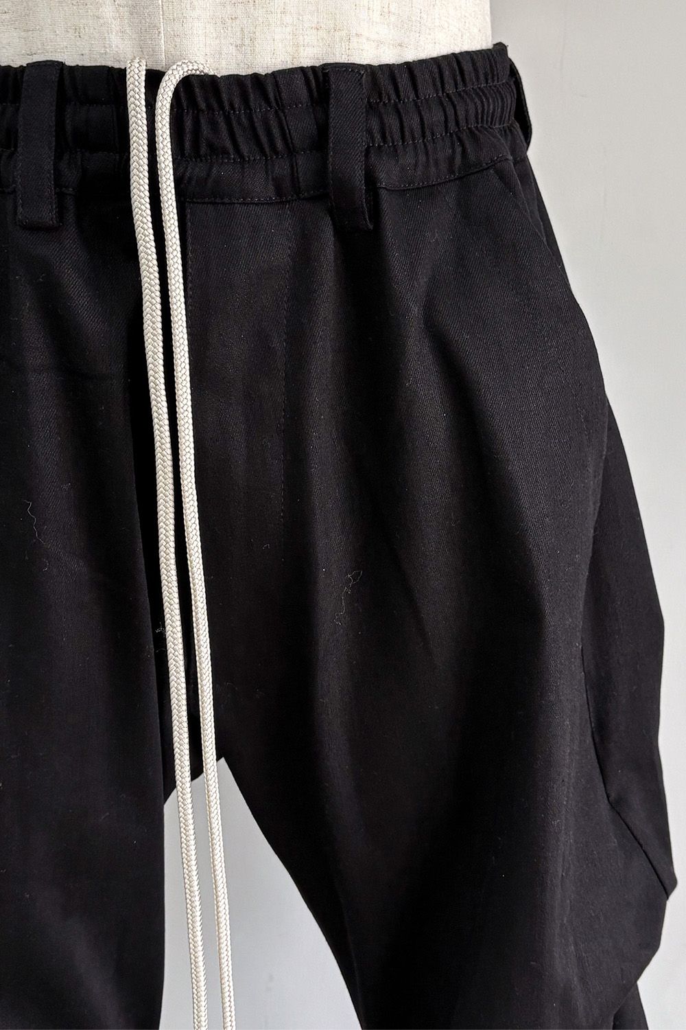 ブーツカットタックパンツ / BOOTS CUT TUCK PANTS / ブラック / ag-8060-2