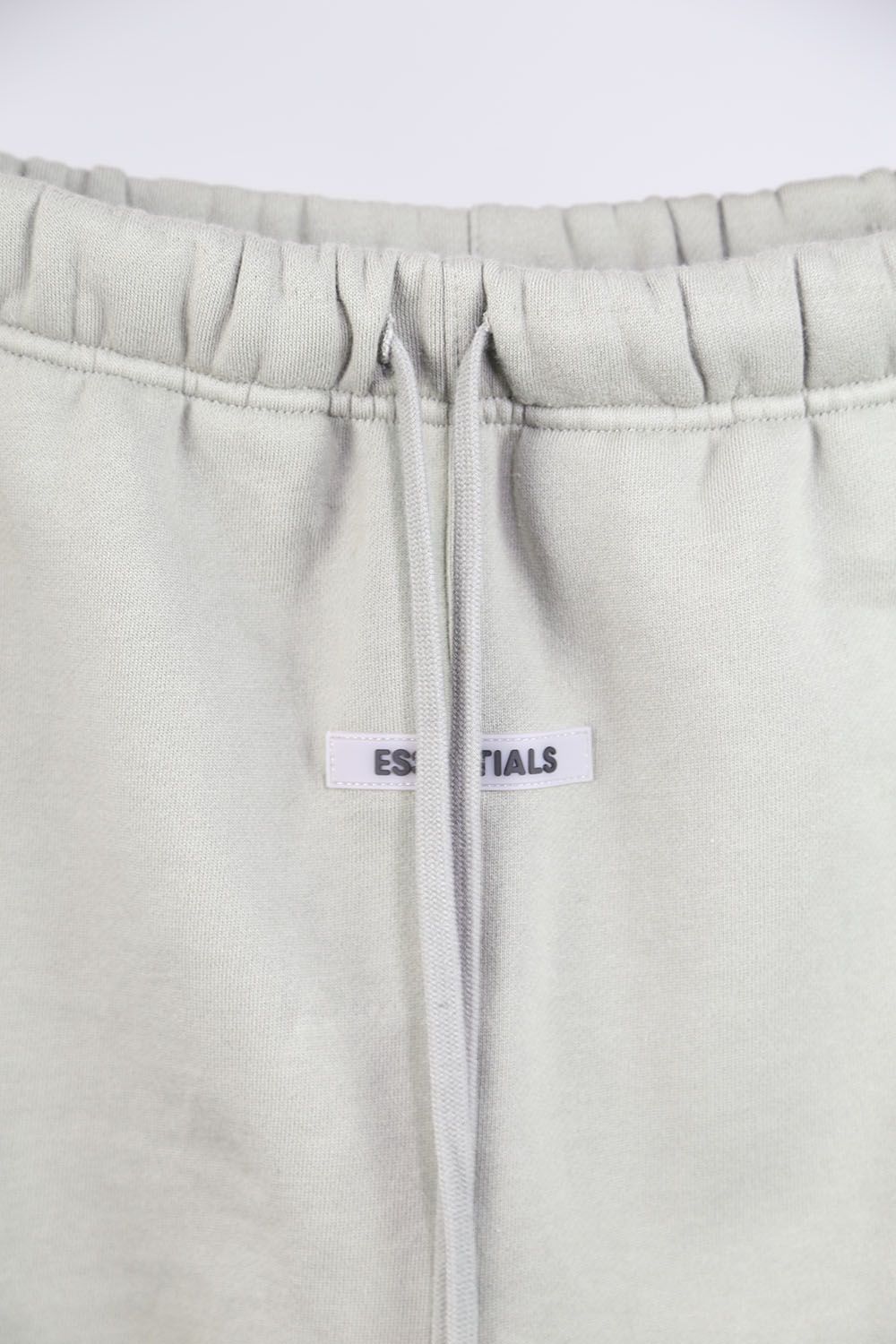 FRONT LOGO REFLECTOR SWEAT PANTS / セージ
