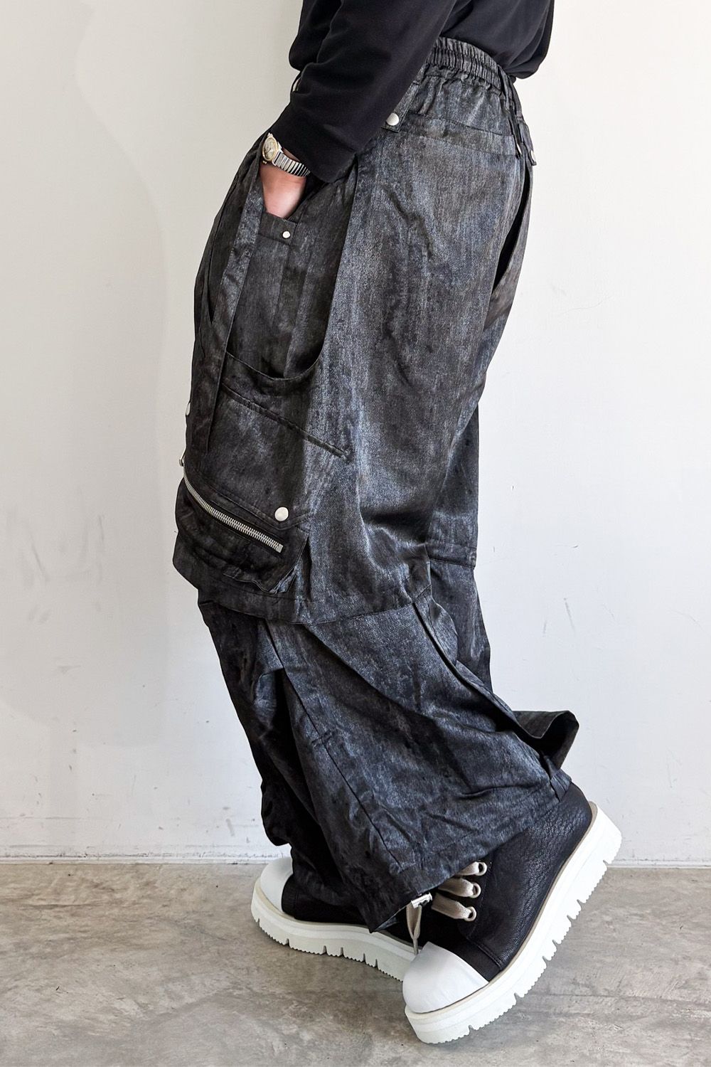 PARACHUTE CARGO WIDE / ブラック