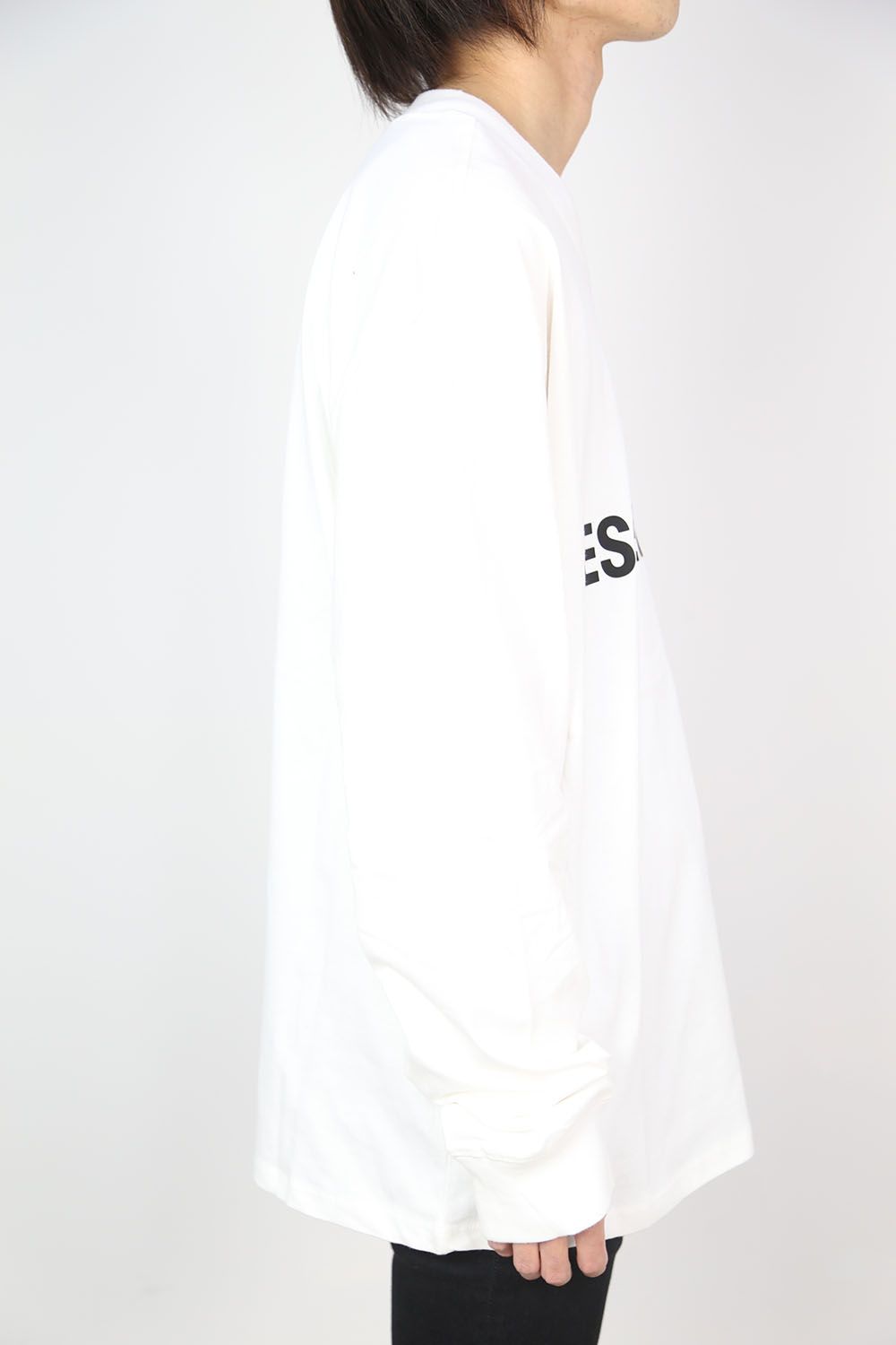 FRONT LOGO L/S TEE / ホワイト